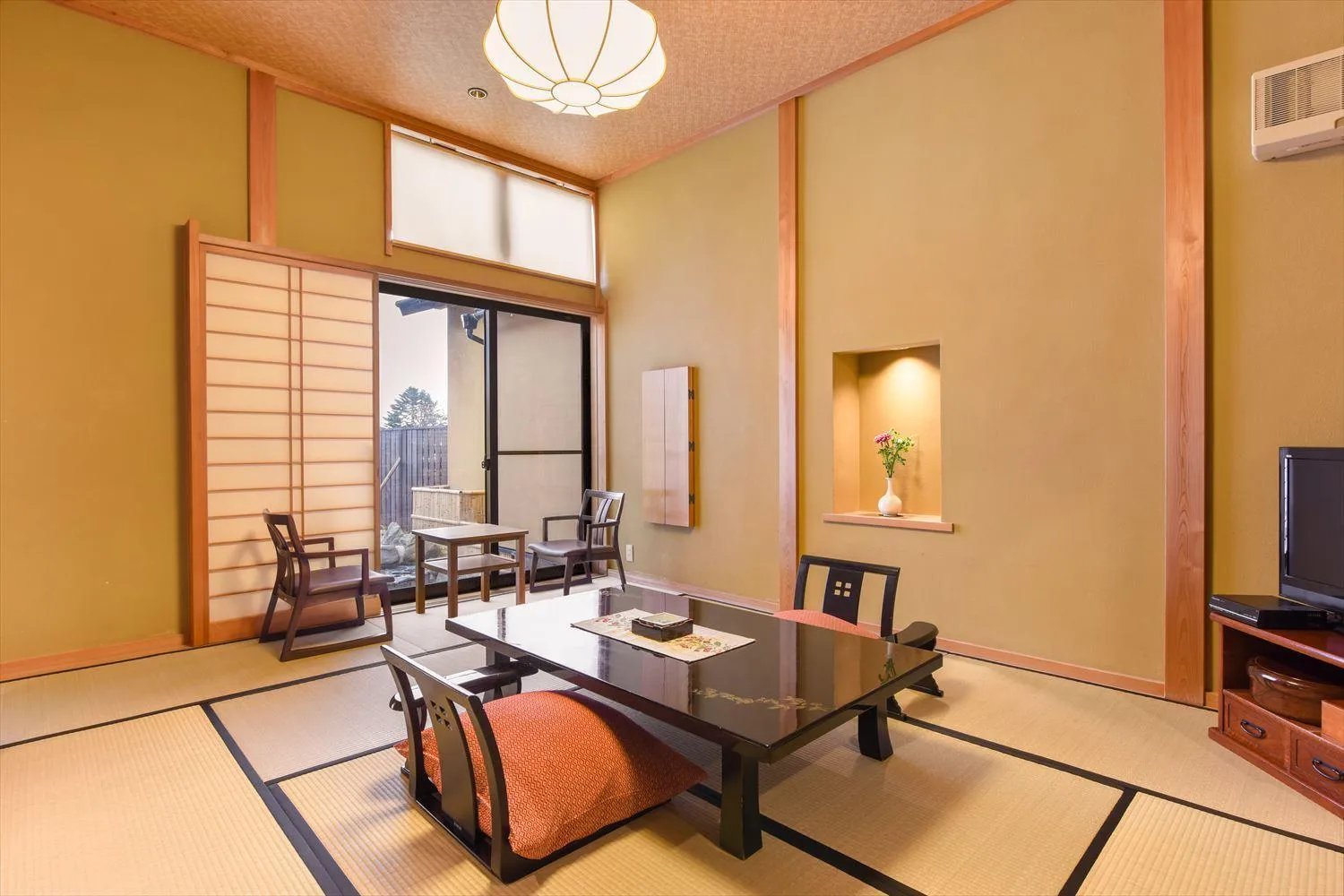 TV and multimedia in Hanare Yado Yosizumi