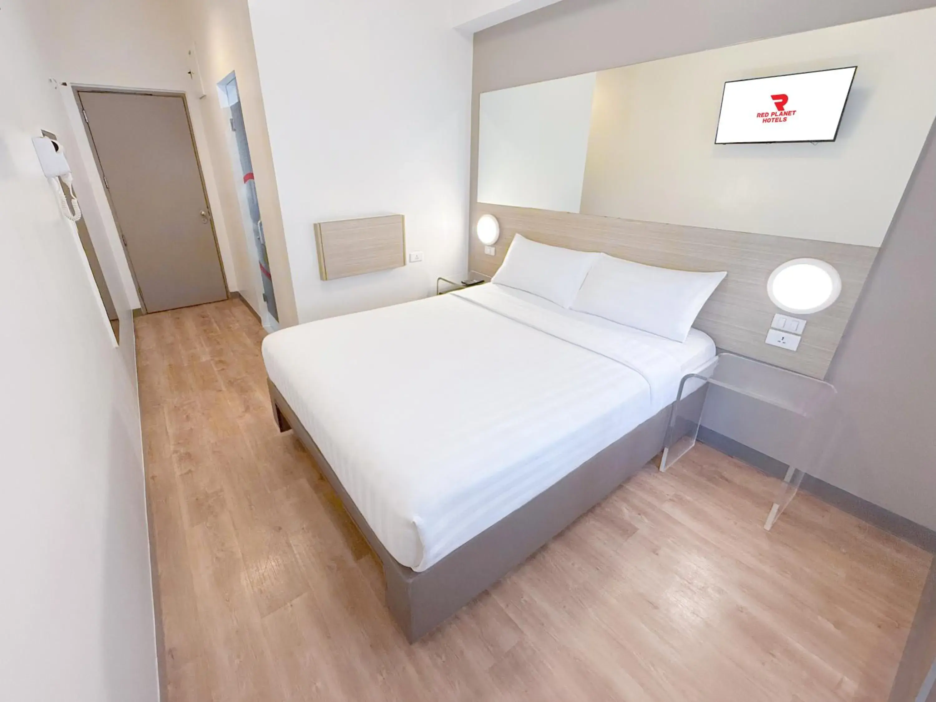 Double Room in Red Planet Ortigas Double Room in Red Planet Ortigas