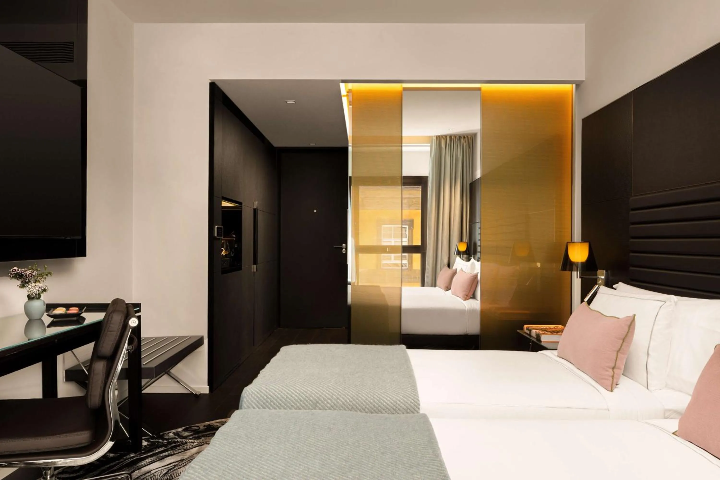 Bedroom, Bed in art'otel Rome Piazza Sallustio, Powered by Radisson Hotels