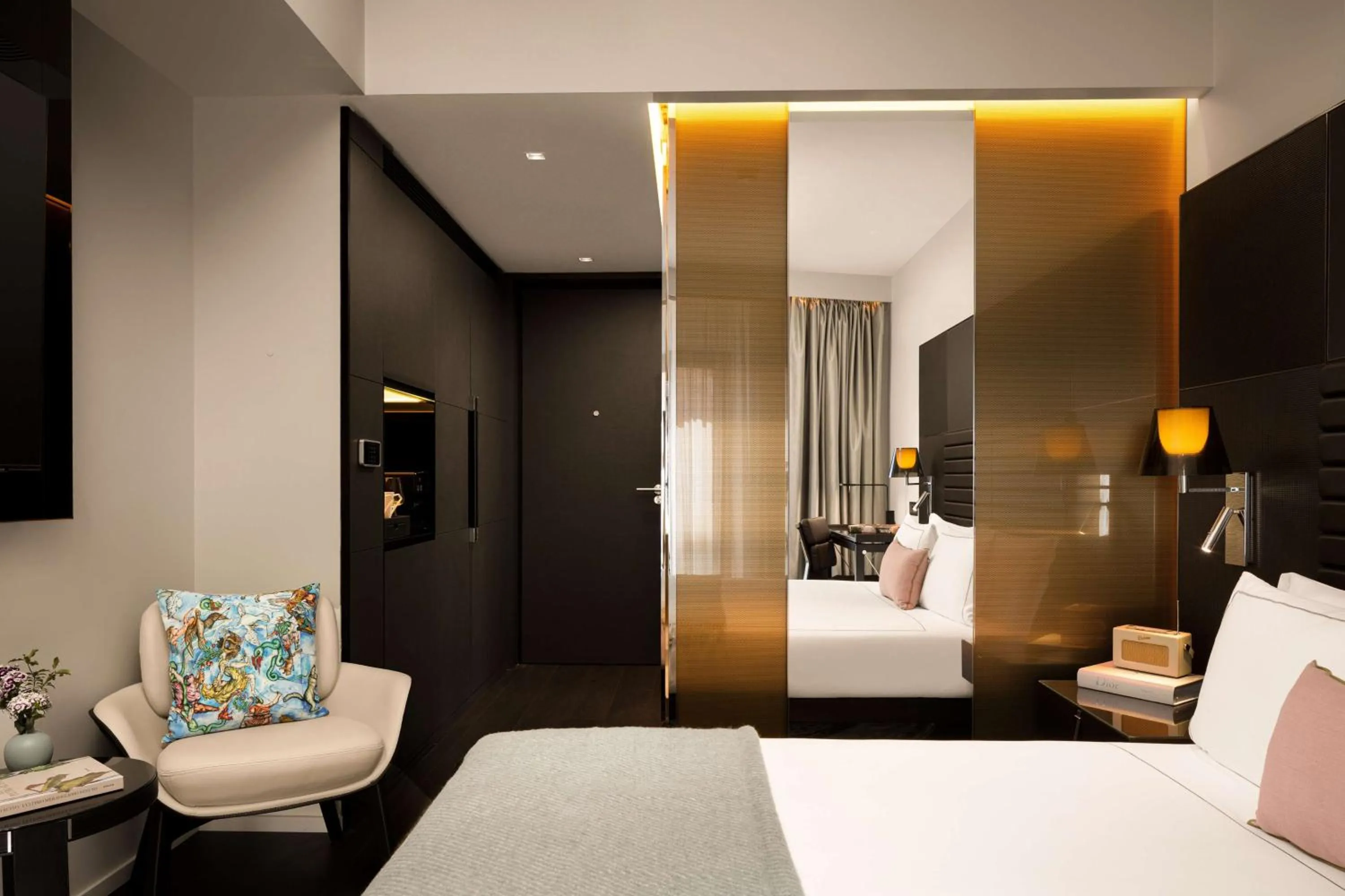Bedroom, Bed in art'otel Rome Piazza Sallustio, Powered by Radisson Hotels