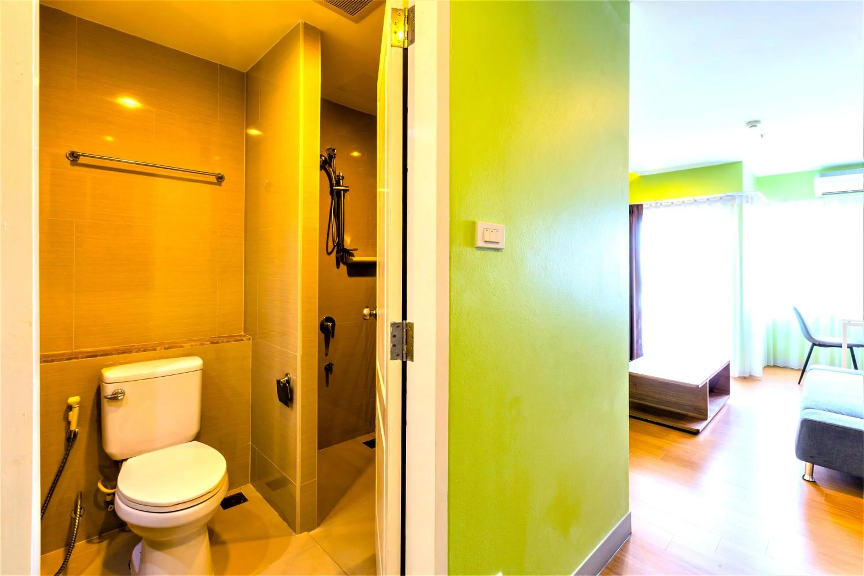 Bathroom in Nest n Rest Hotel
