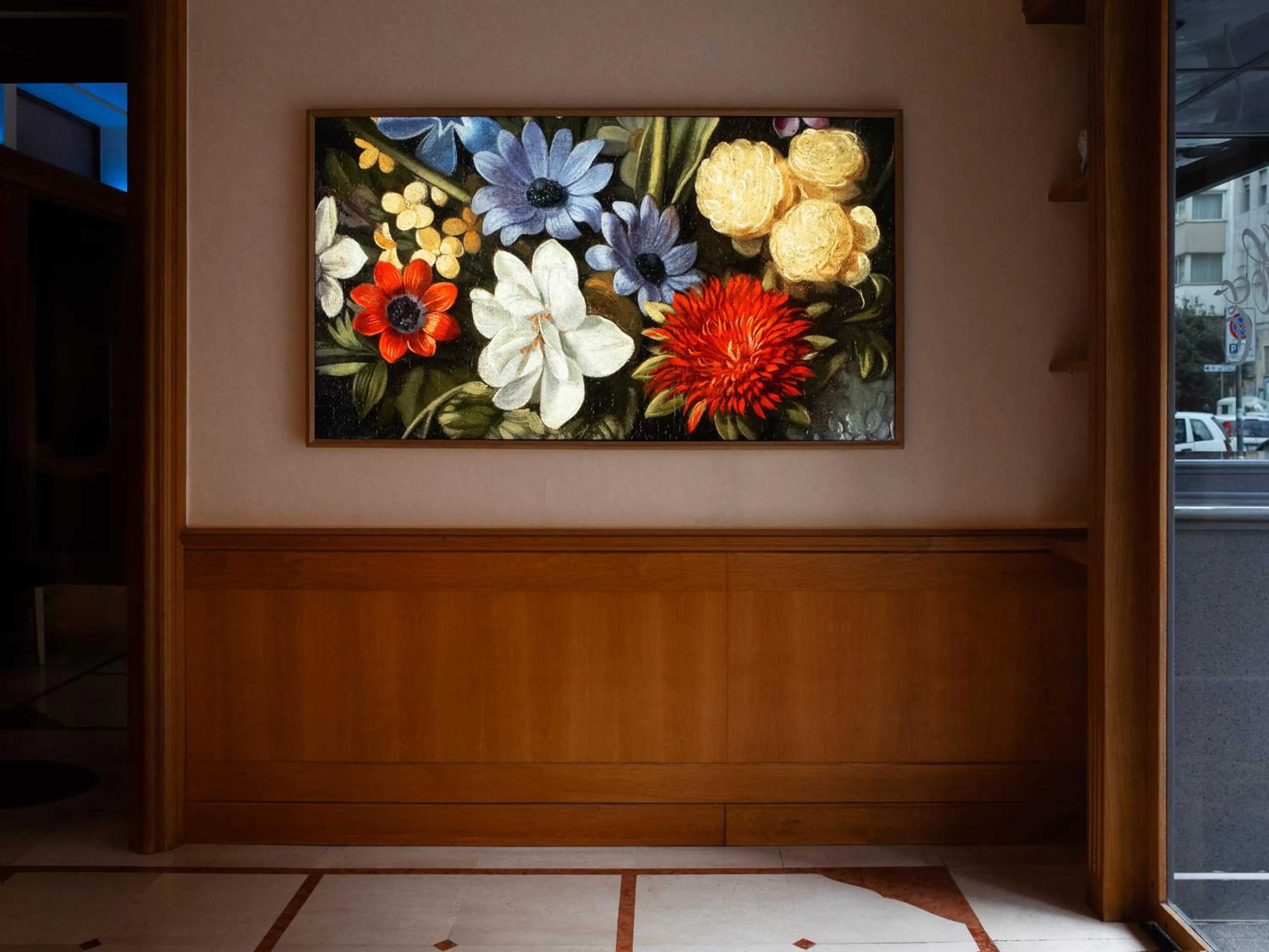 Communal lounge/ TV room in Grand Hotel Europa & Restaurant