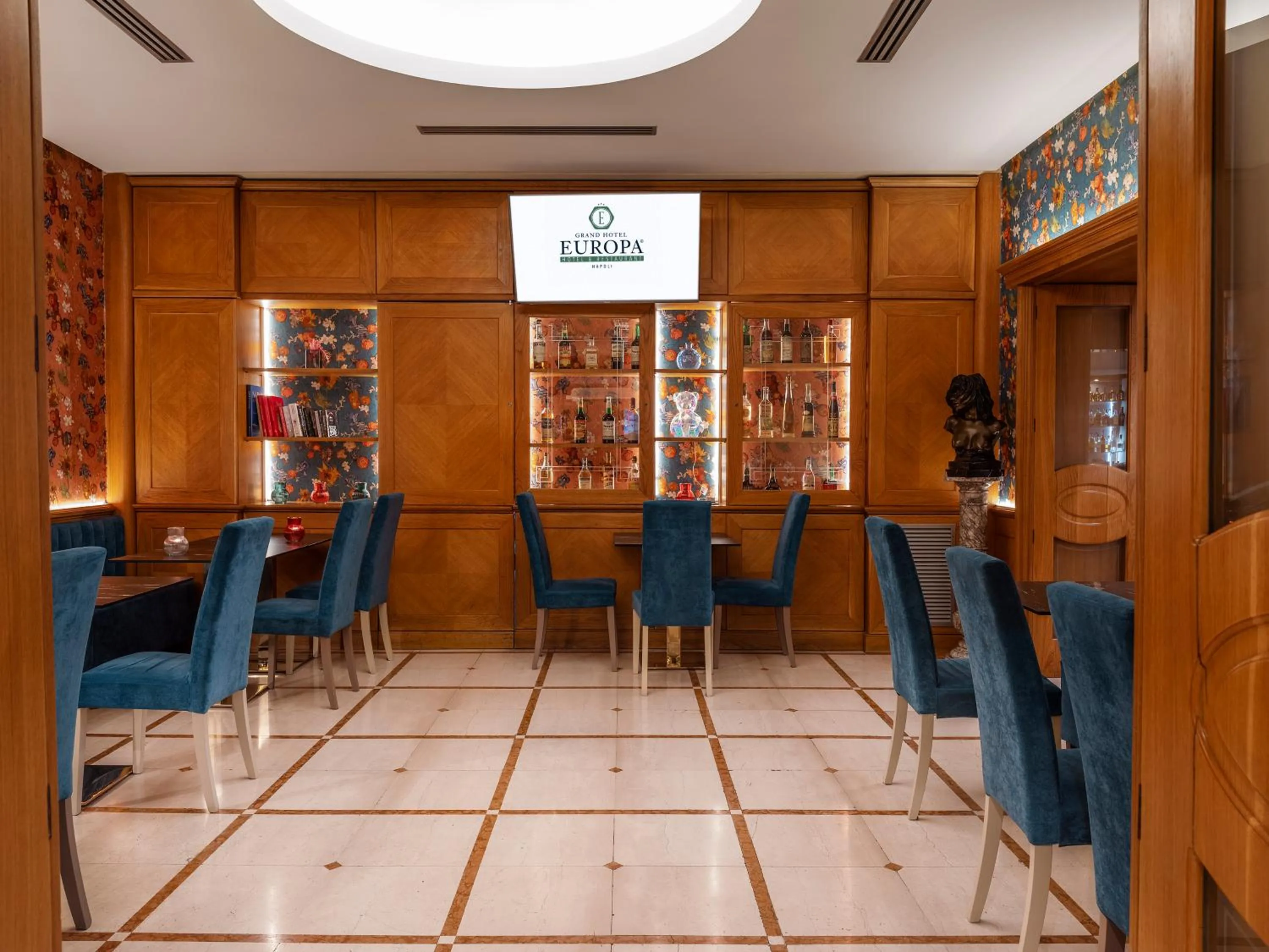 Restaurant/places to eat in Grand Hotel Europa & Restaurant