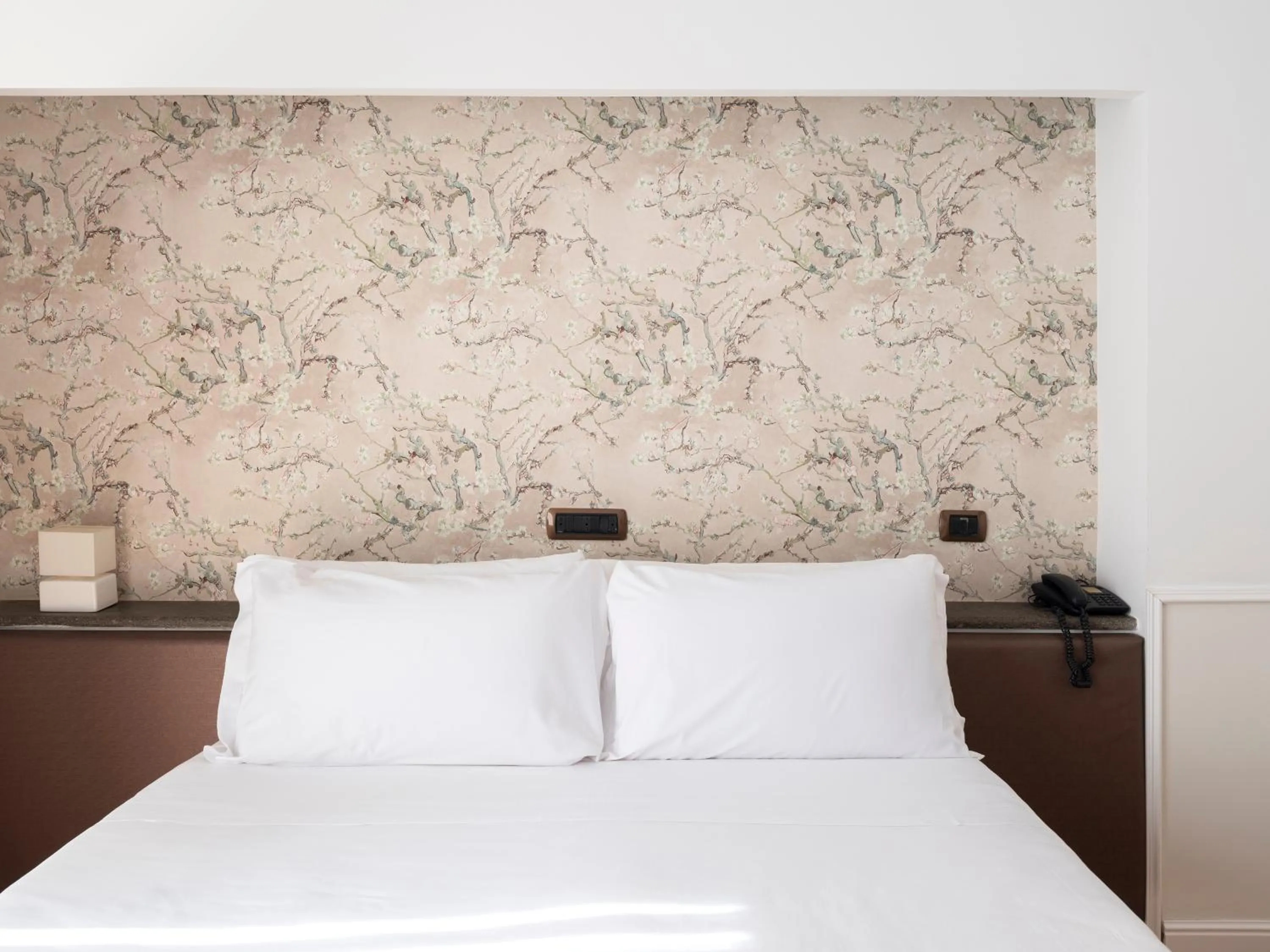 View (from property/room), Bed in Grand Hotel Europa & Restaurant