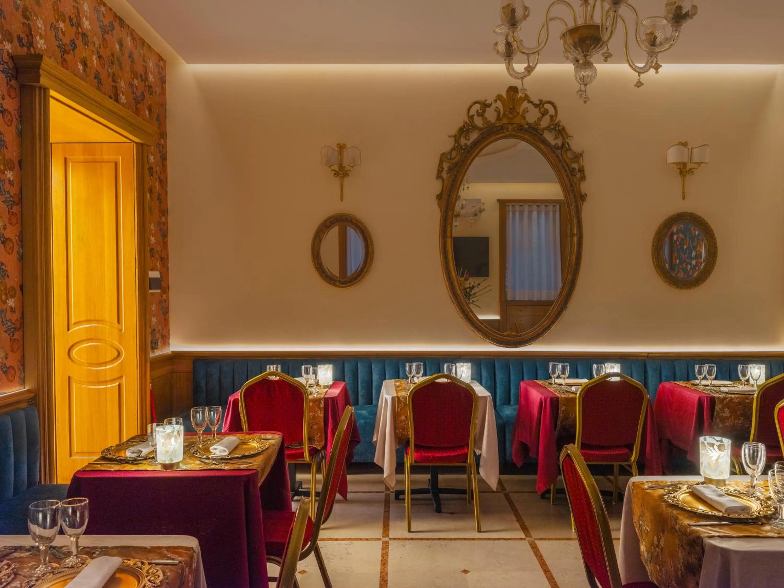 Restaurant/places to eat in Grand Hotel Europa & Restaurant
