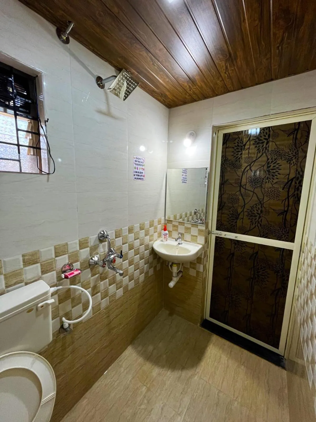 Shower in Rofinos Cottages