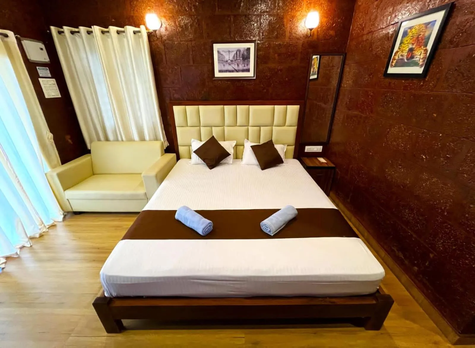Bed in Rofinos Cottages