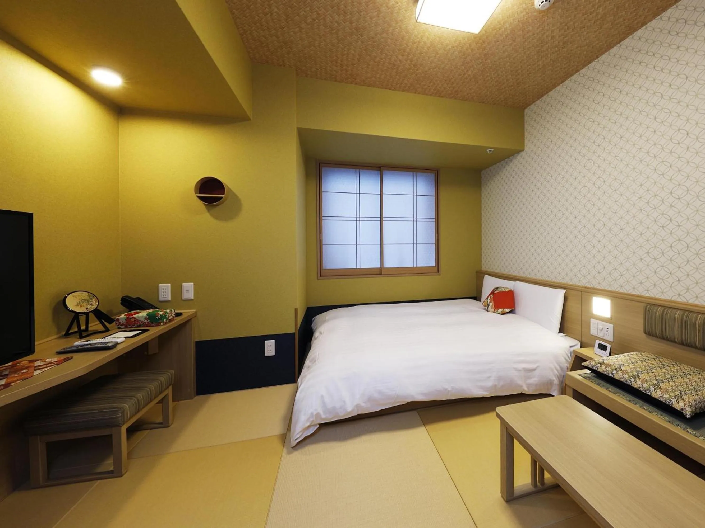 Bed in Onyado Nono Osaka Yodoyabashi