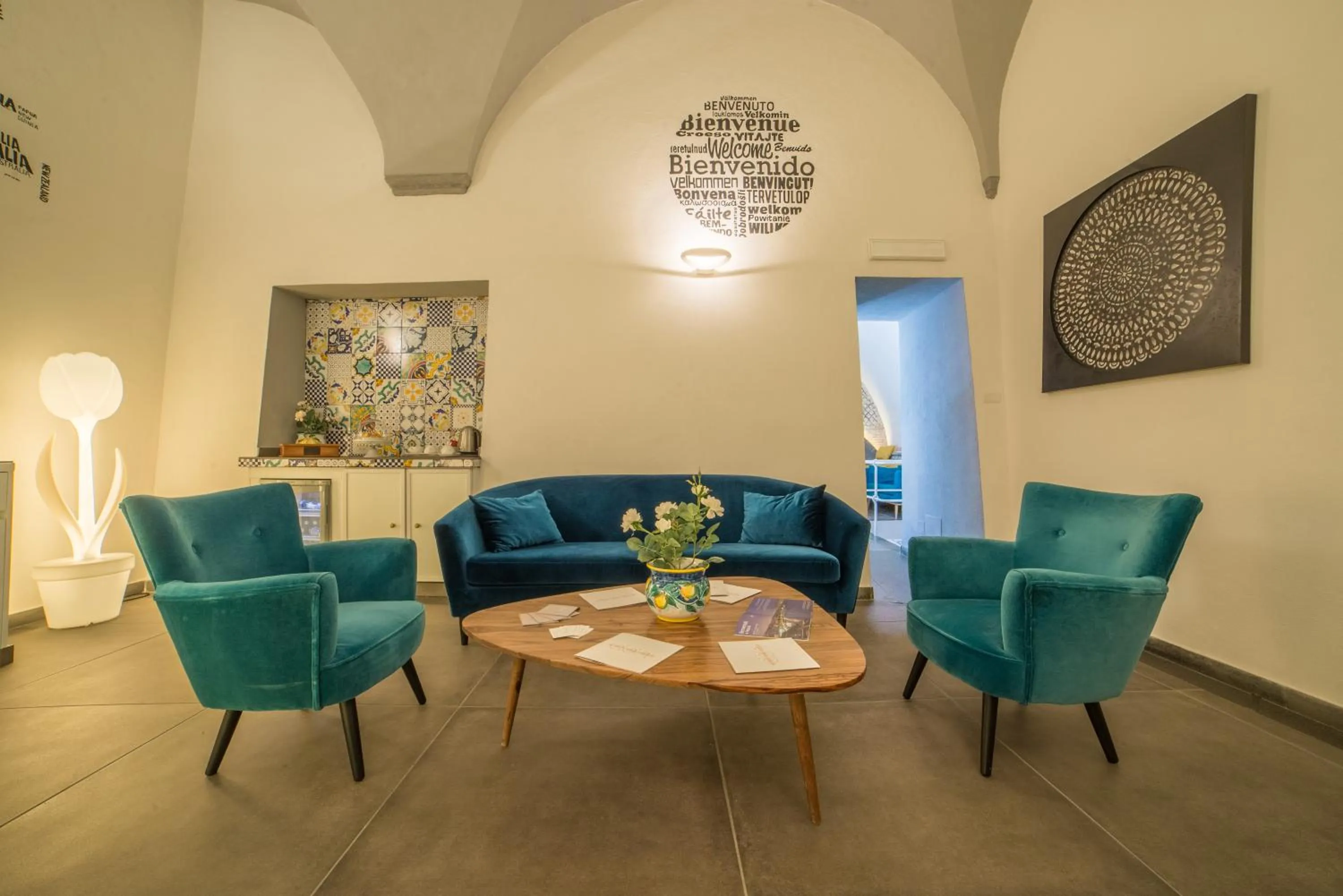 Communal lounge/ TV room in Airone Hotel