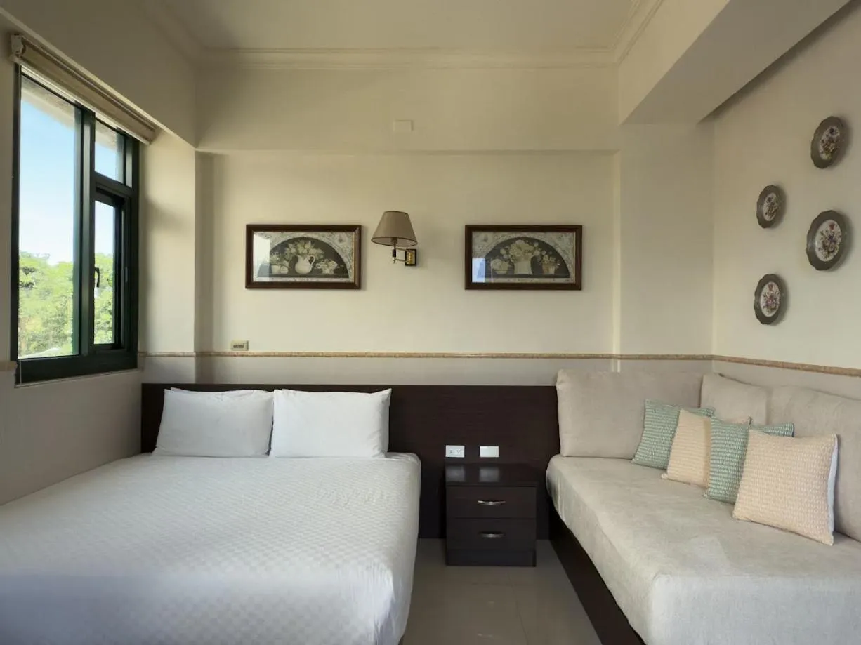 Bed in Ho Feng Private Hotel 電梯自助民宿