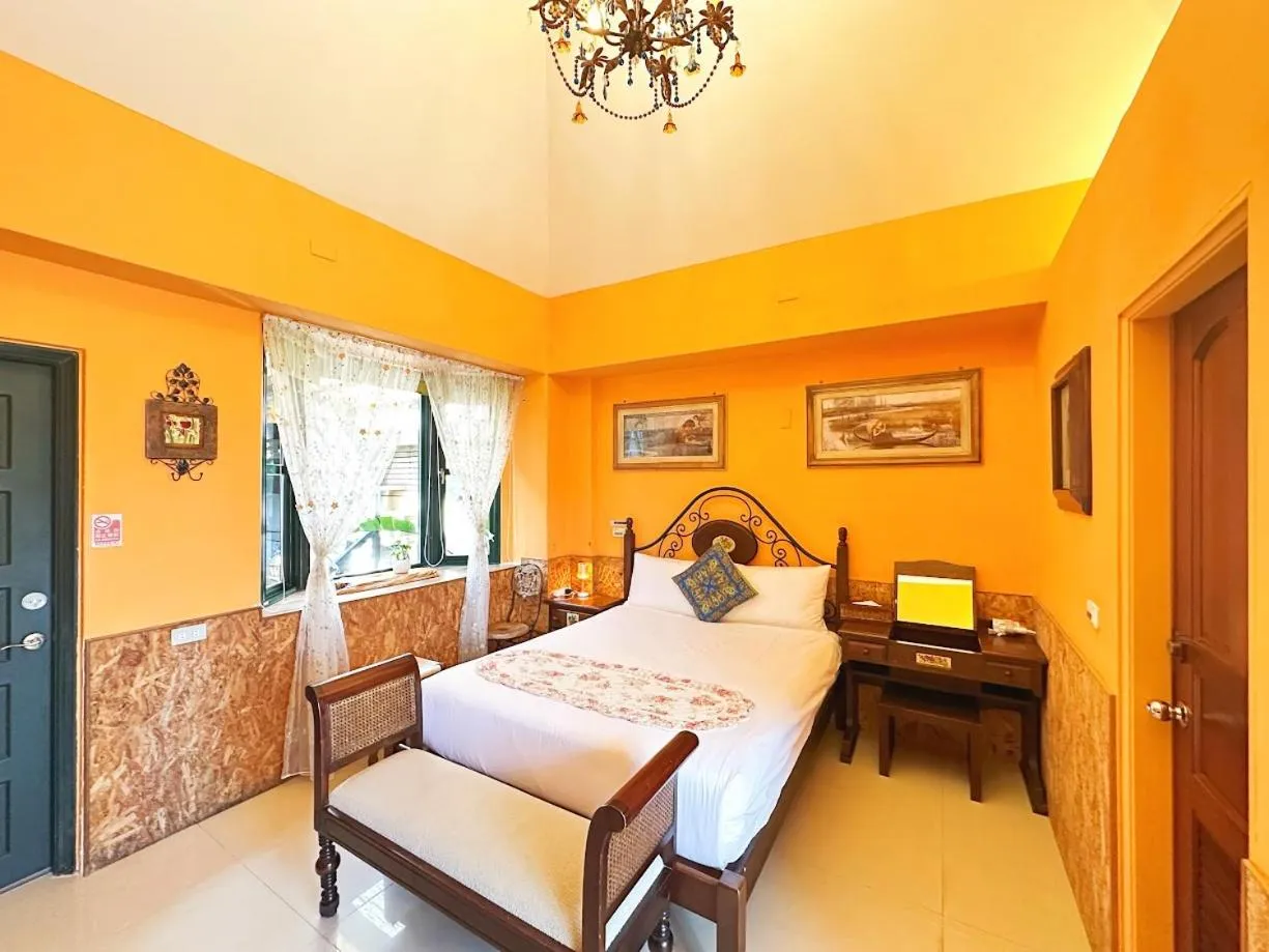 Bed in Ho Feng Private Hotel 電梯自助民宿