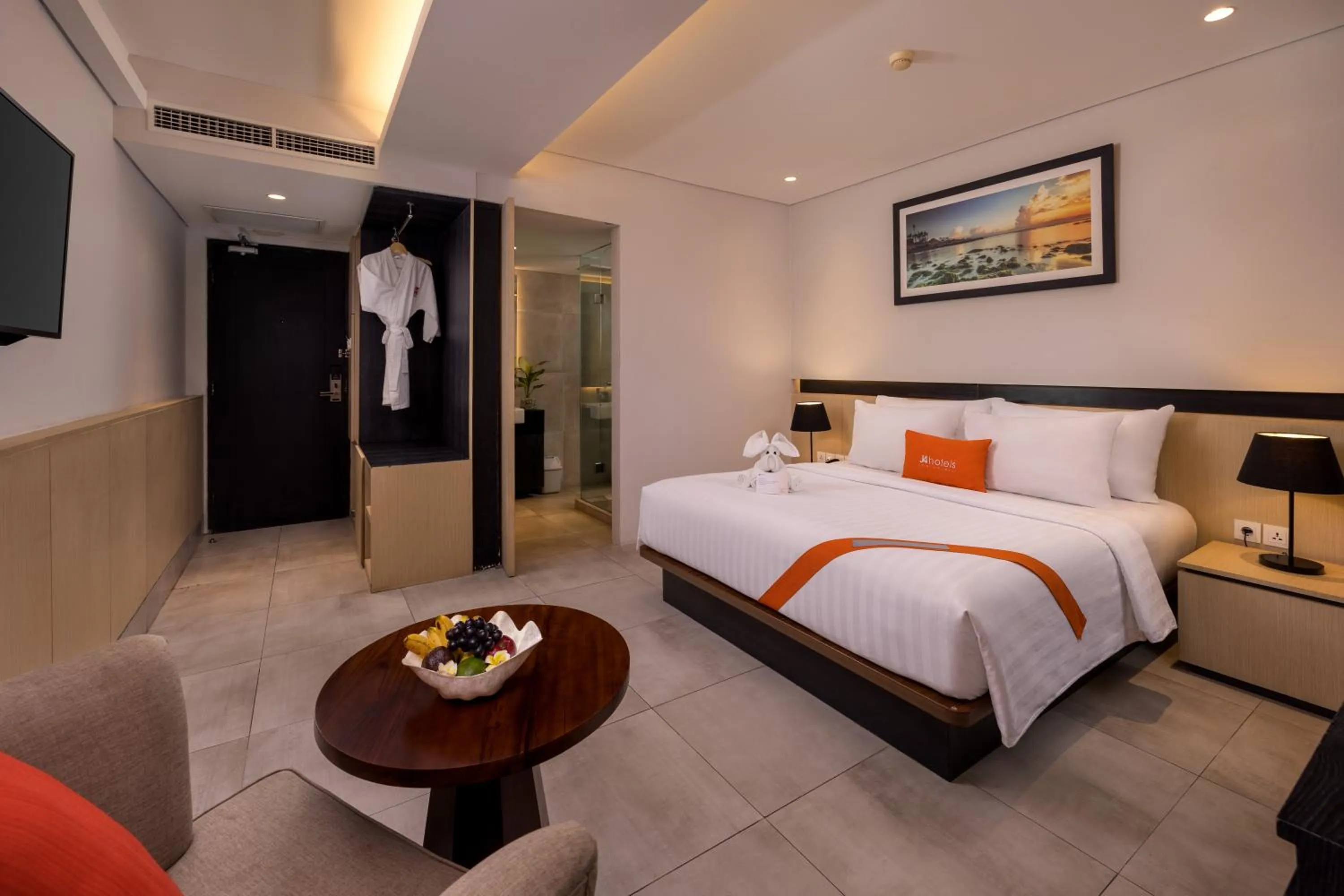 Bedroom, Bed in J4 Hotels Legian