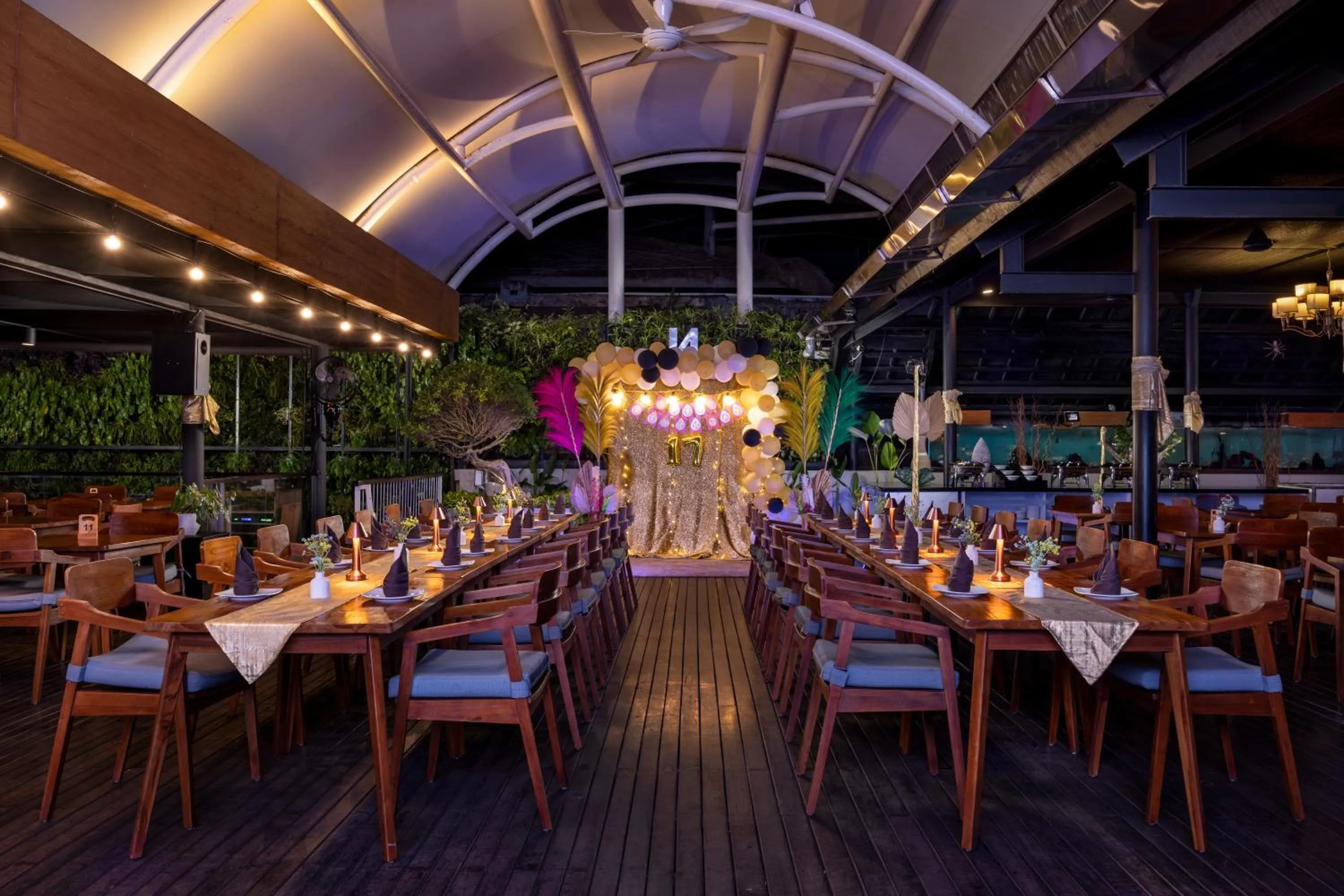 Restaurant/places to eat in J4 Hotels Legian