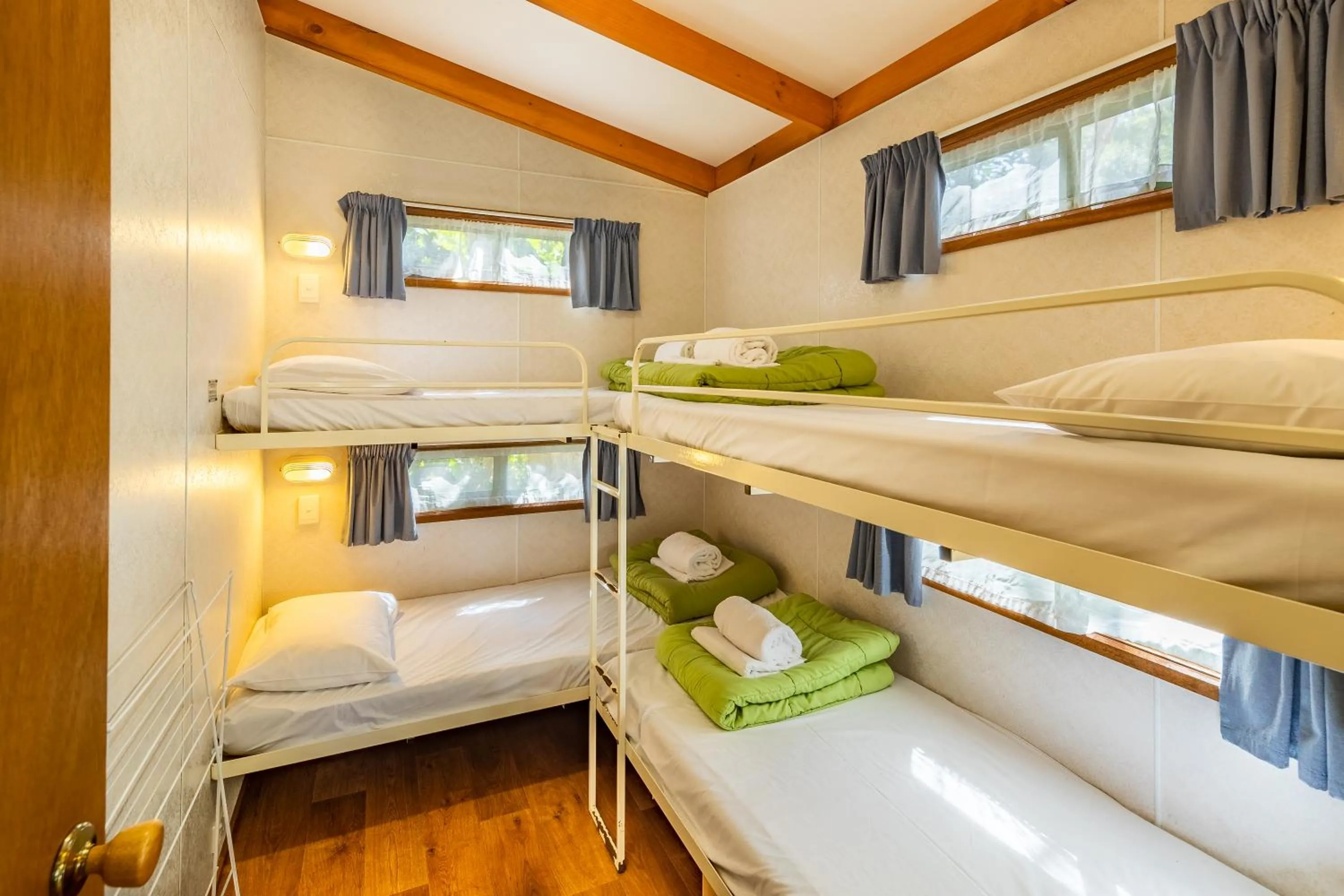 bunk bed, Bed in Ingenia Holidays Bonny Hills