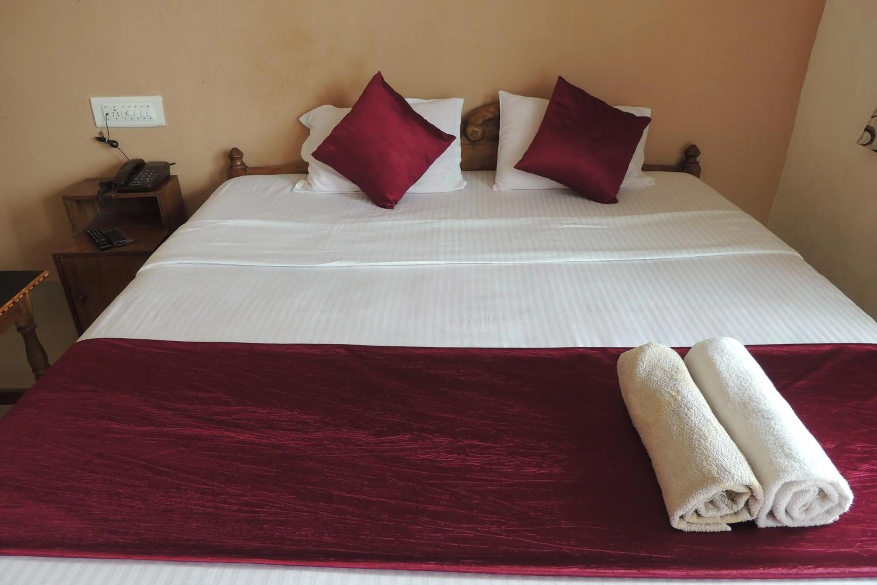 bunk bed, Bed in Surya Inn