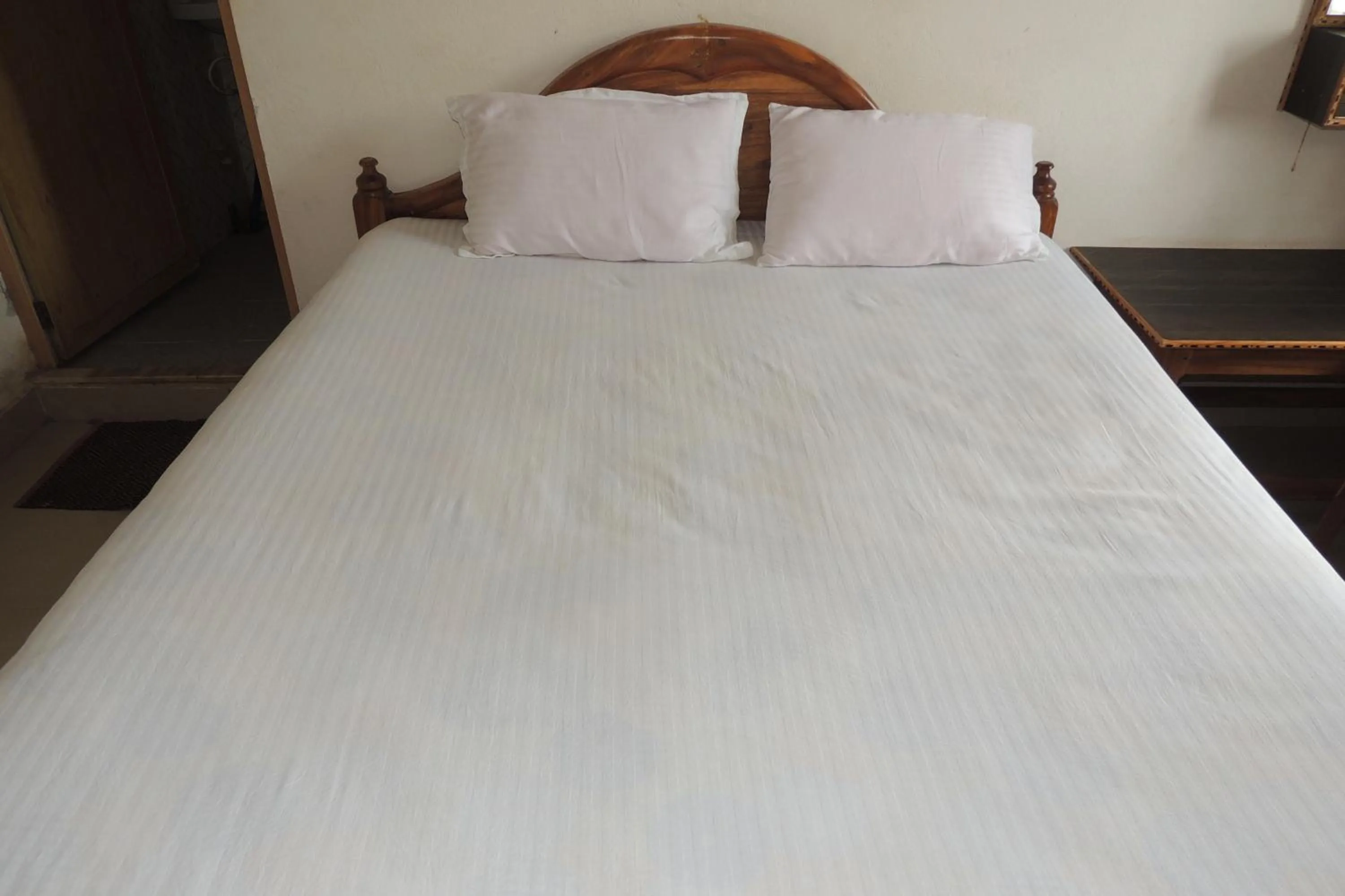 bunk bed, Bed in Surya Inn