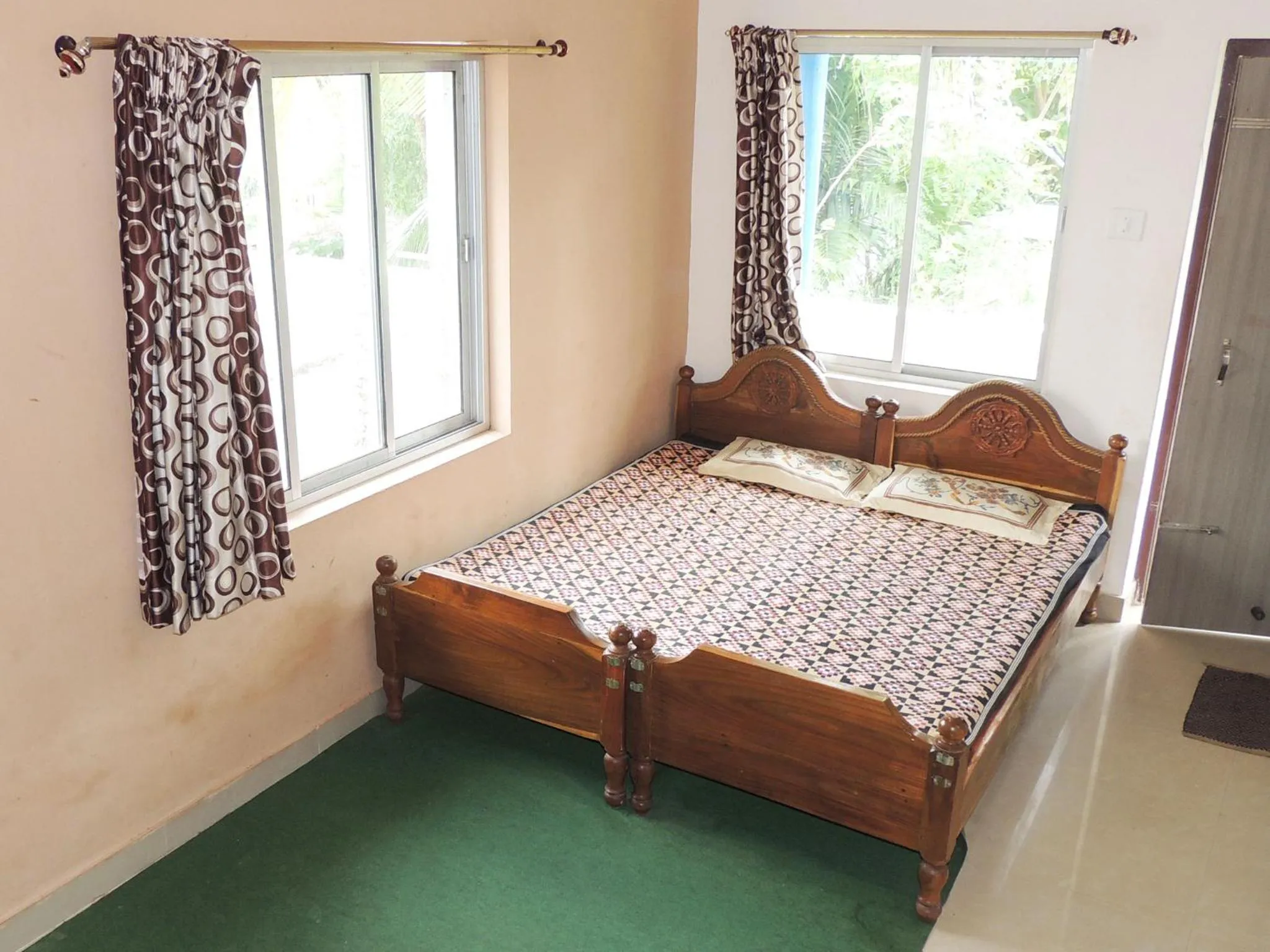 bunk bed, Bed in Surya Inn