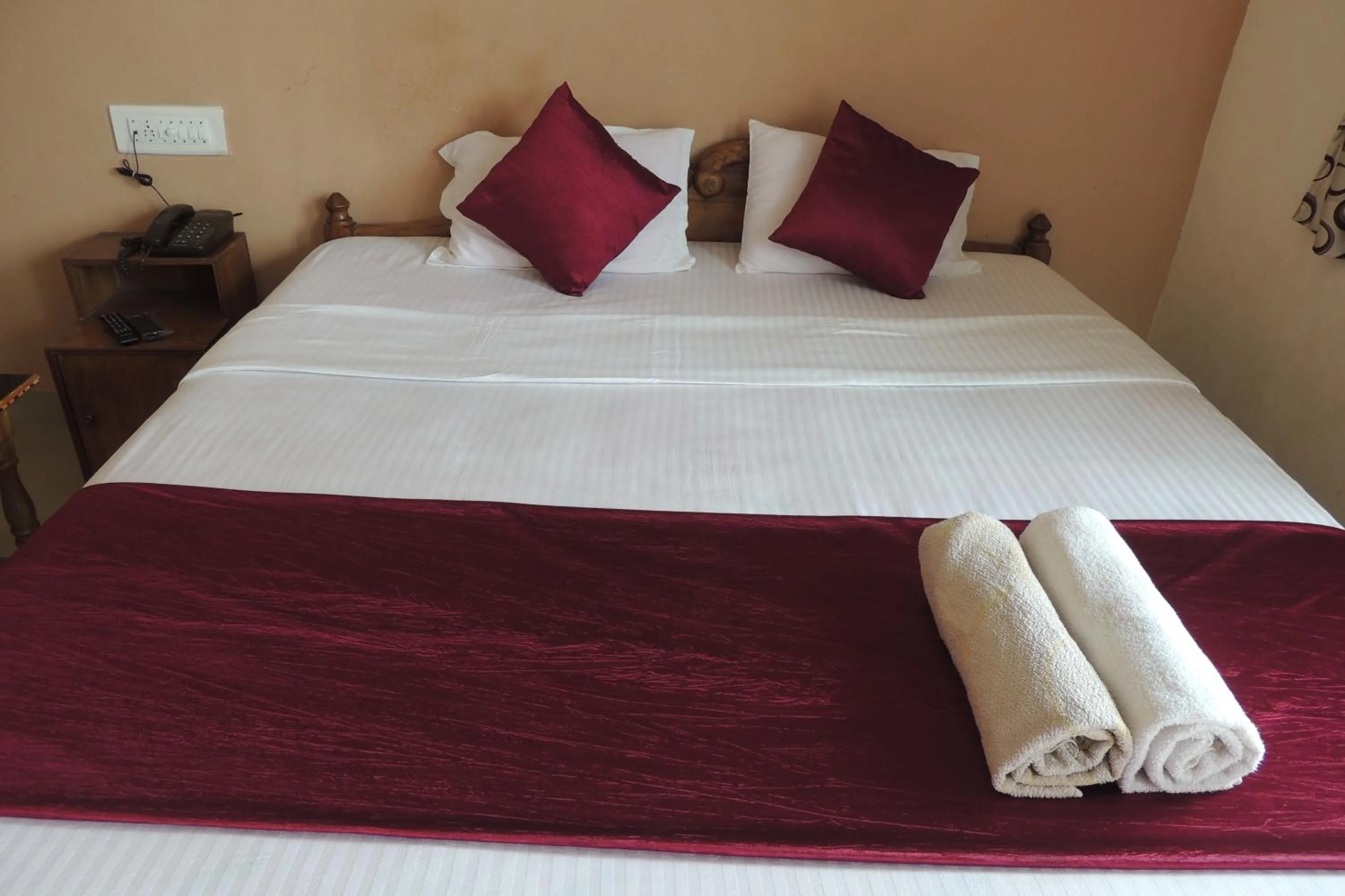 bunk bed, Bed in Surya Inn