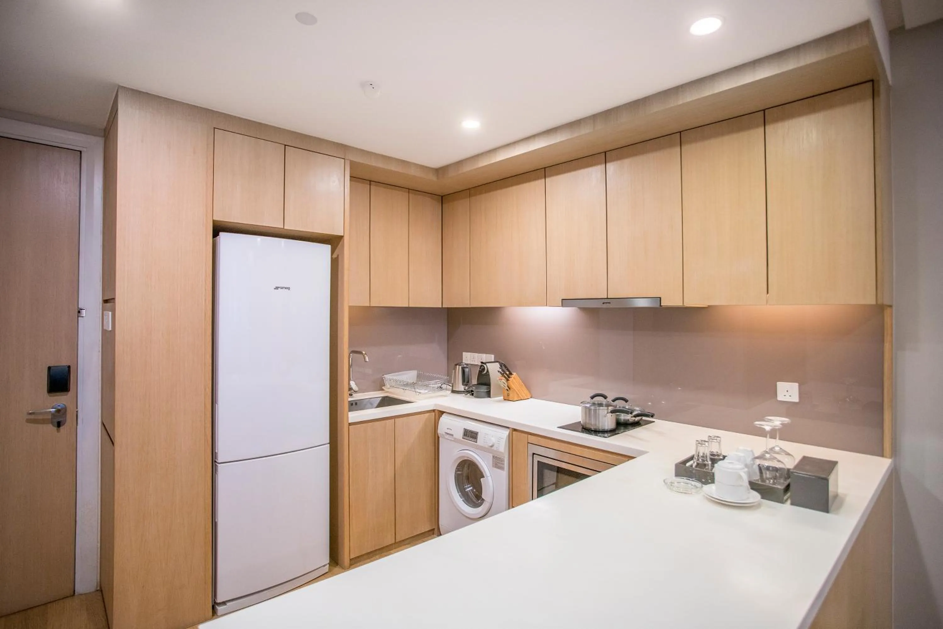 Coffee/tea facilities in 188 Suites with Washer and Bathtub near KLCC Kula Lumpur