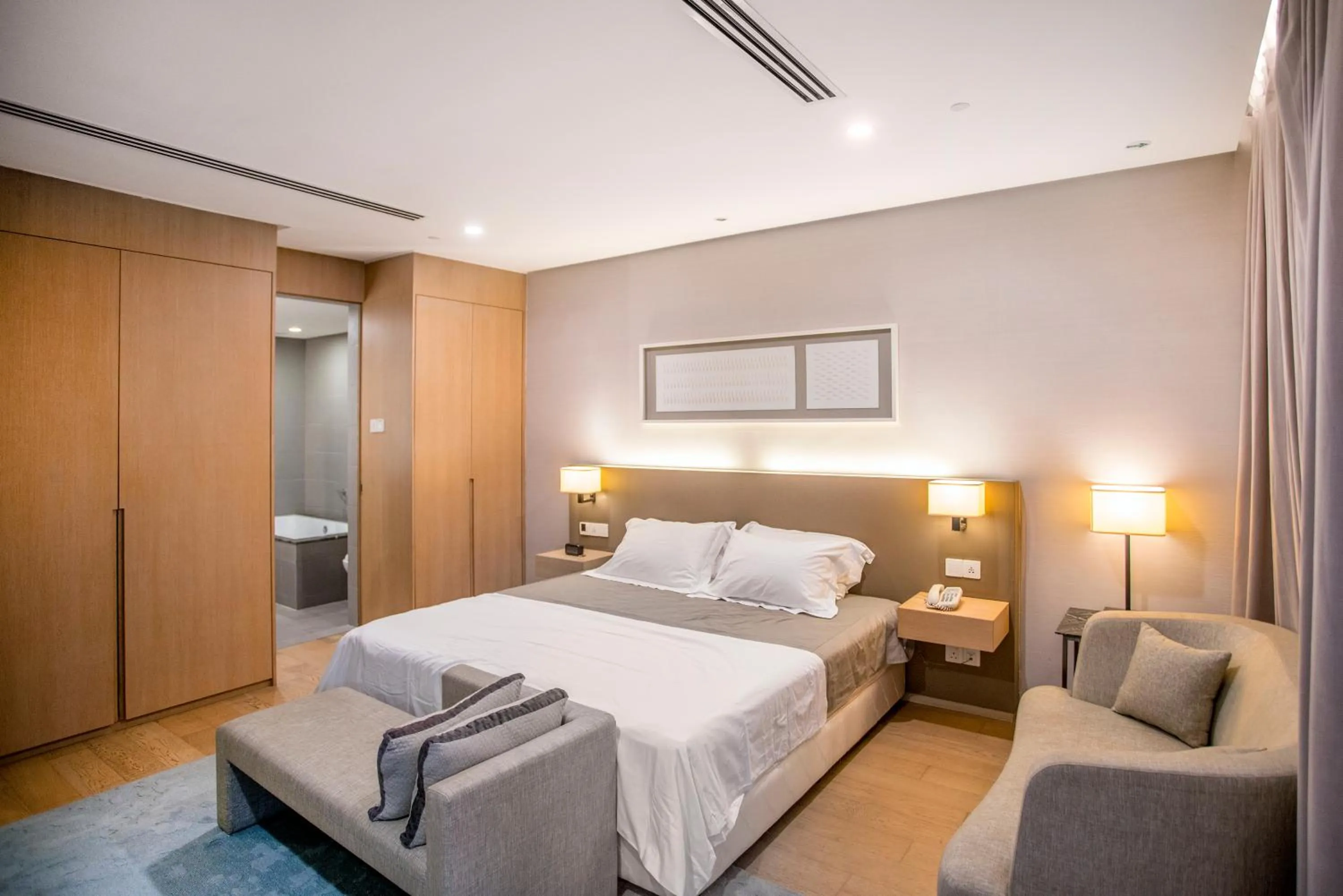 Bed in 188 Suites with Washer and Bathtub near KLCC Kula Lumpur