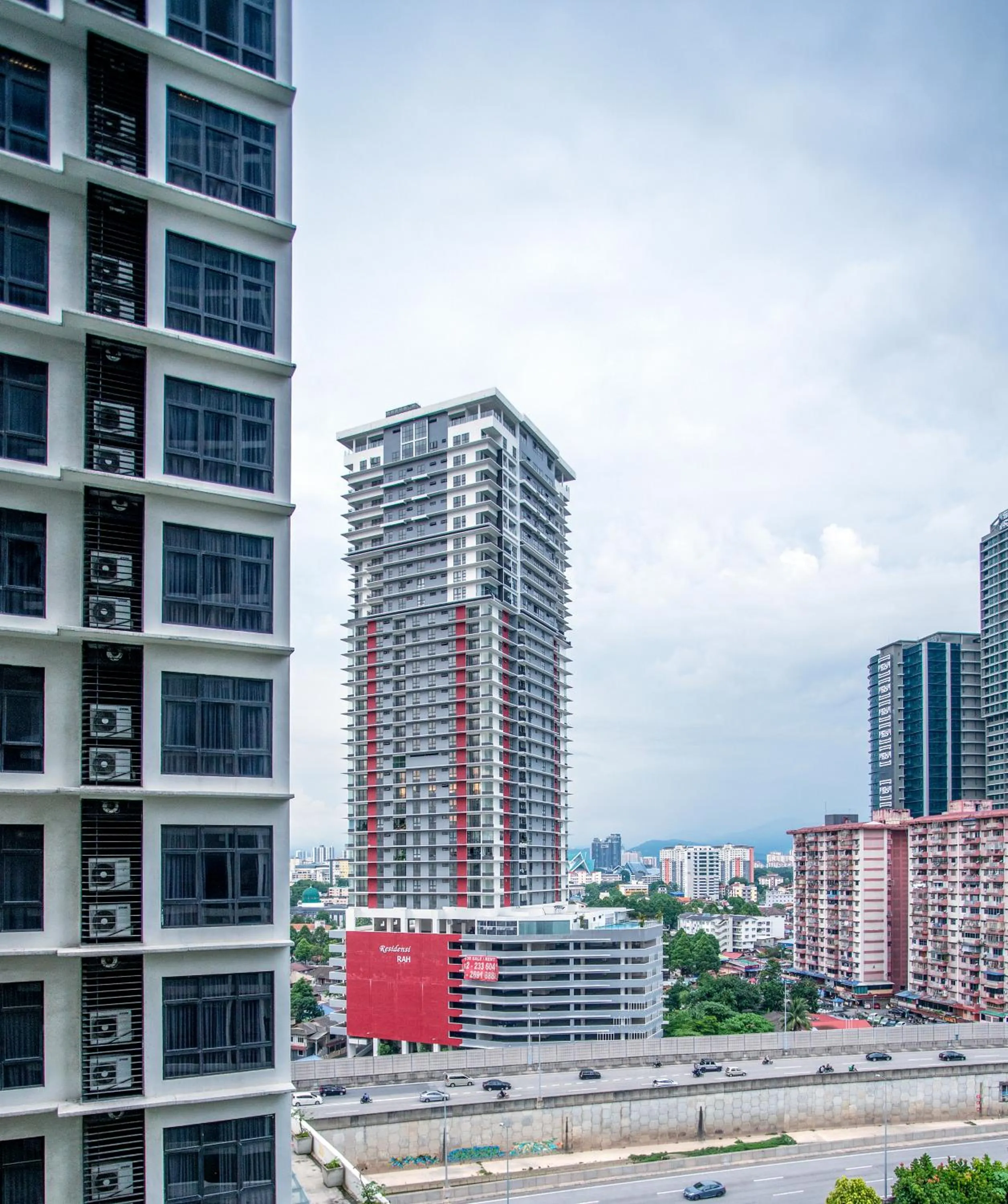 Nearby landmark in 188 Suites with Washer and Bathtub near KLCC Kula Lumpur