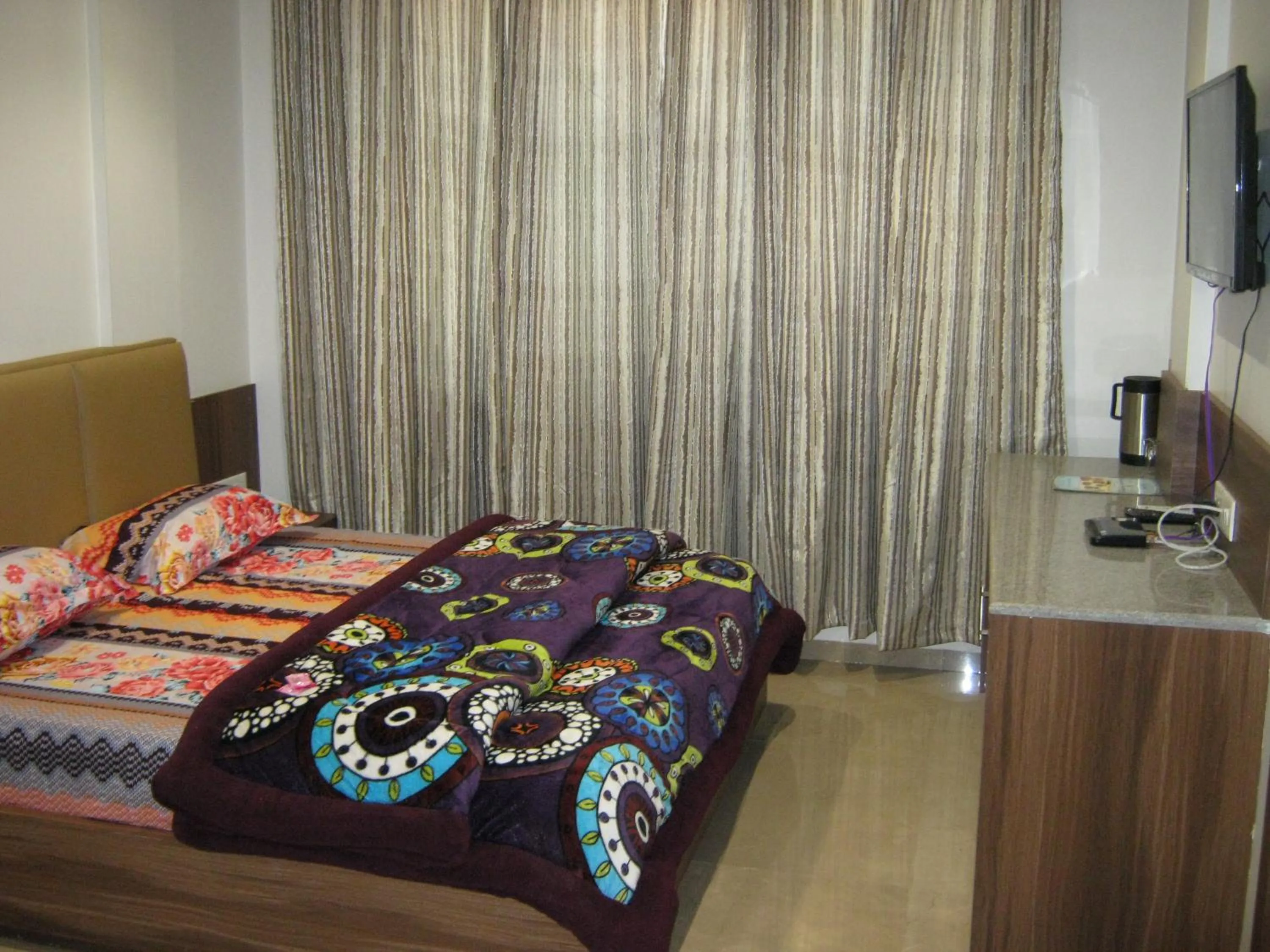 Bed in Nav Ratan Palace