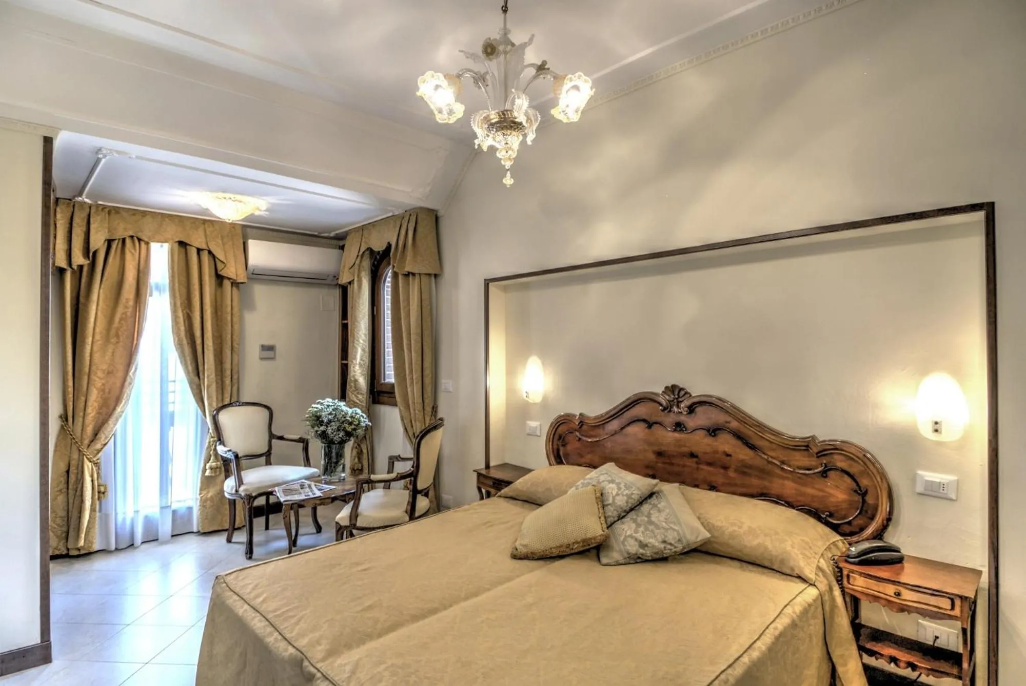 Bedroom, Bed in Hotel Scandinavia - Relais