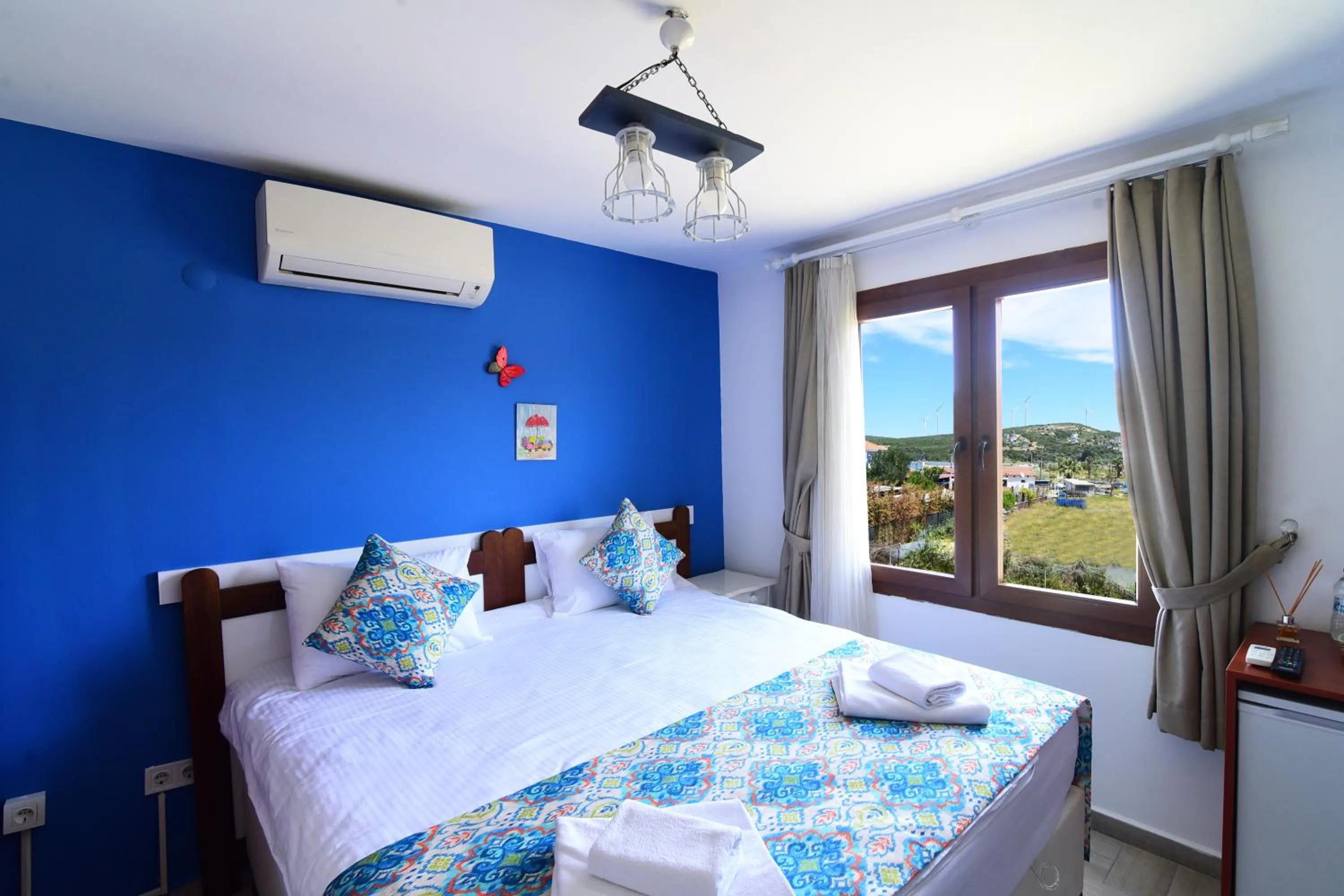 Photo of the whole room, Bed in Eleni (L&E) Pansiyon