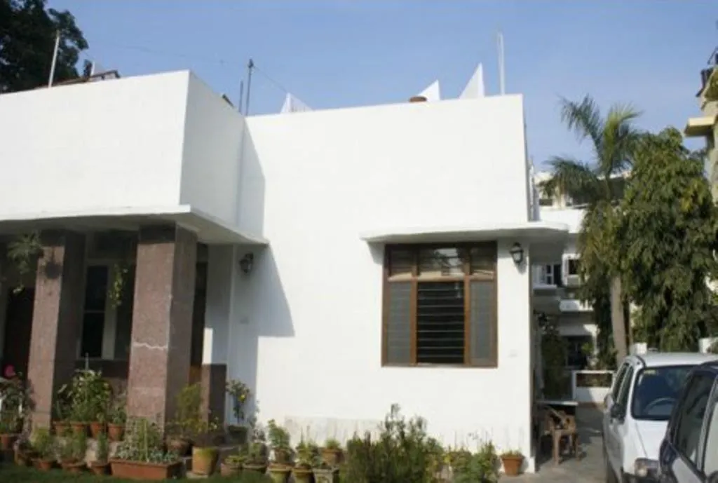 Eleven Bed & Breakfast