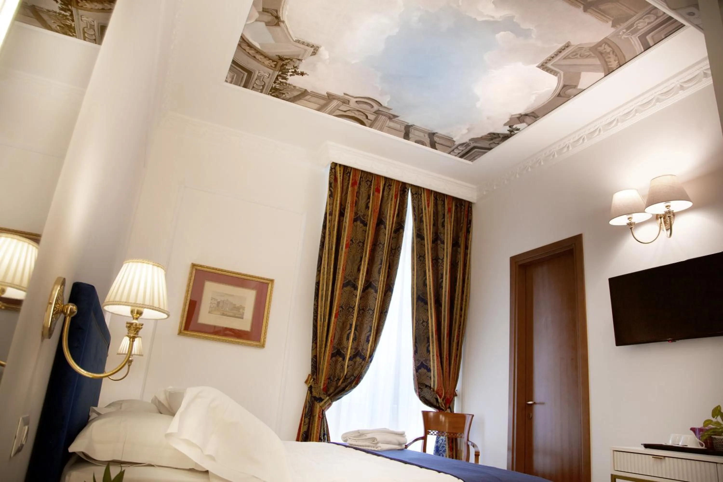 Photo of the whole room, Bed in Hotel Silva