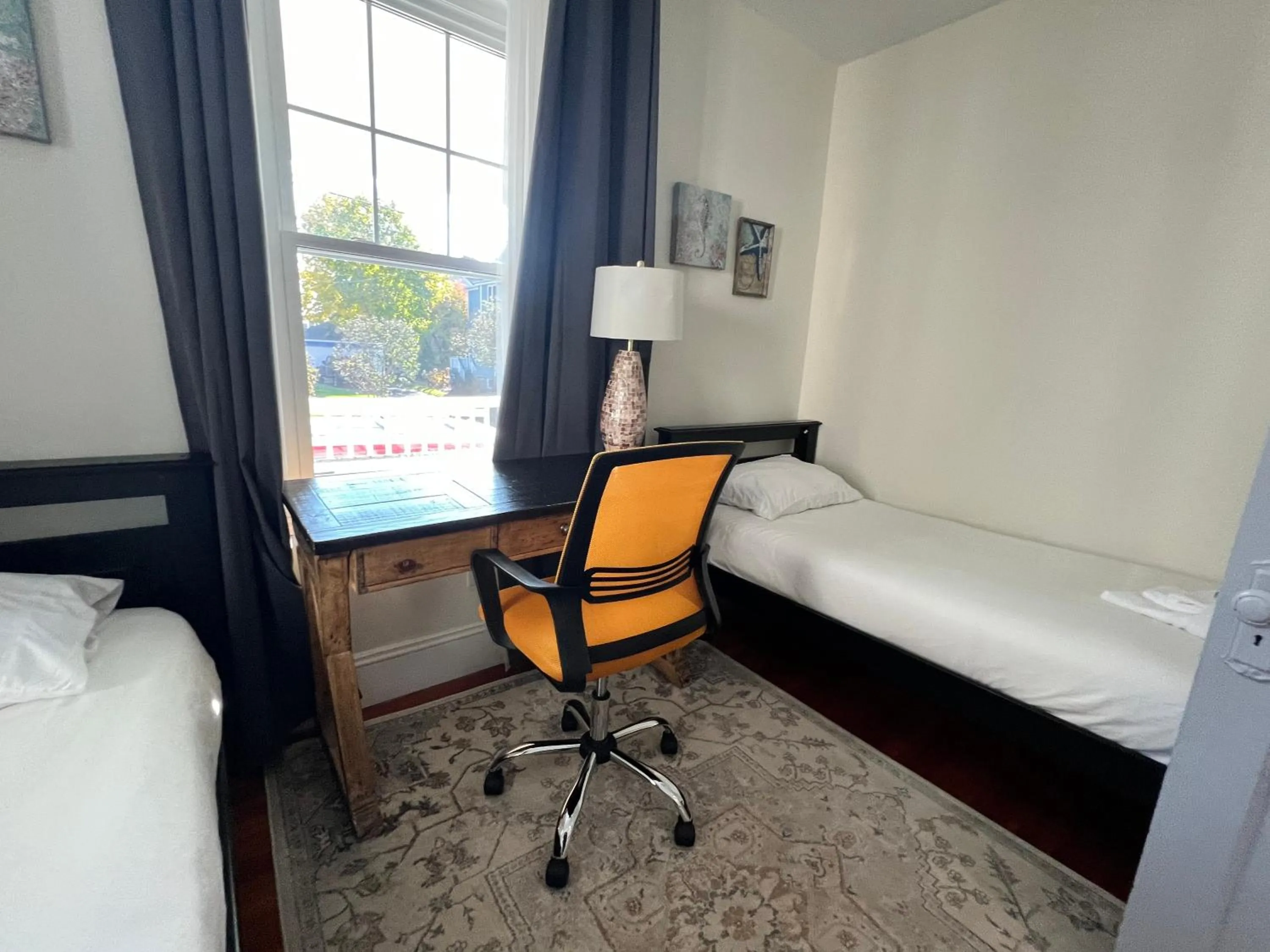 Bed in Roslindale village condos