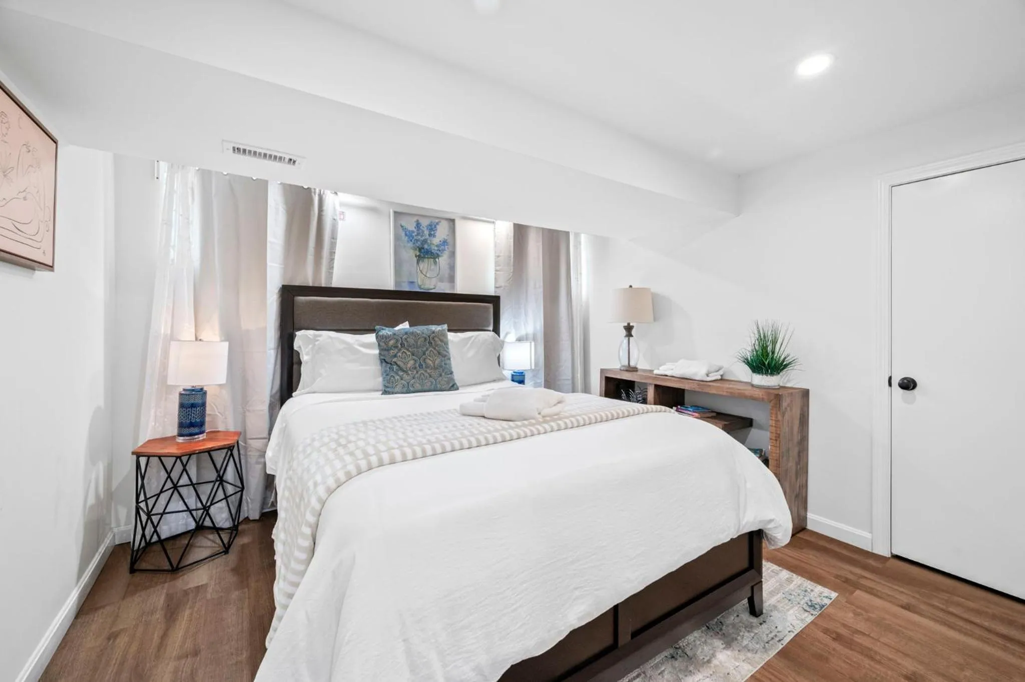 Bed in Roslindale village condos