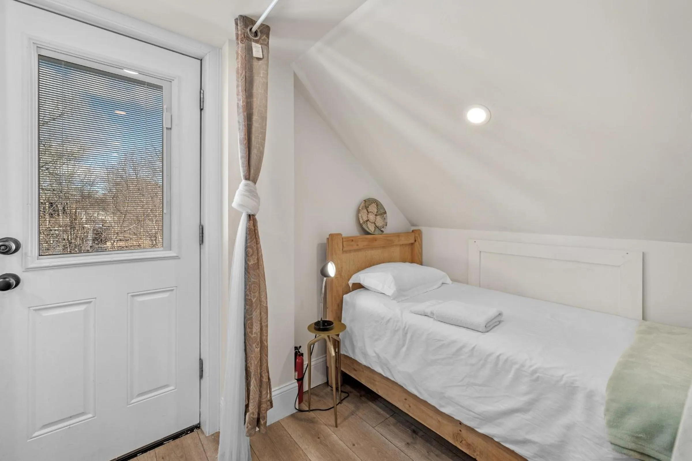 Bed in Roslindale village condos