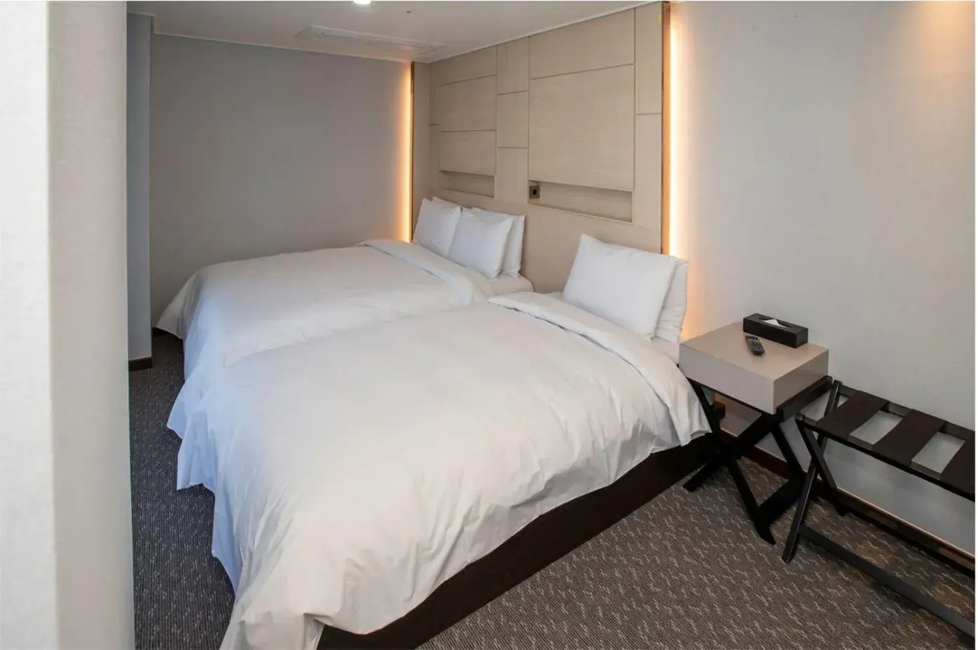 Deluxe Twin Room in Griffinbay Hotel Deluxe Twin Room in Griffinbay Hotel