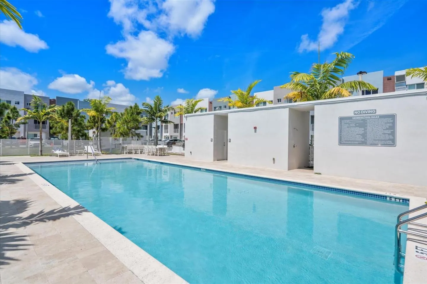 Property building in Lofts of Aventura