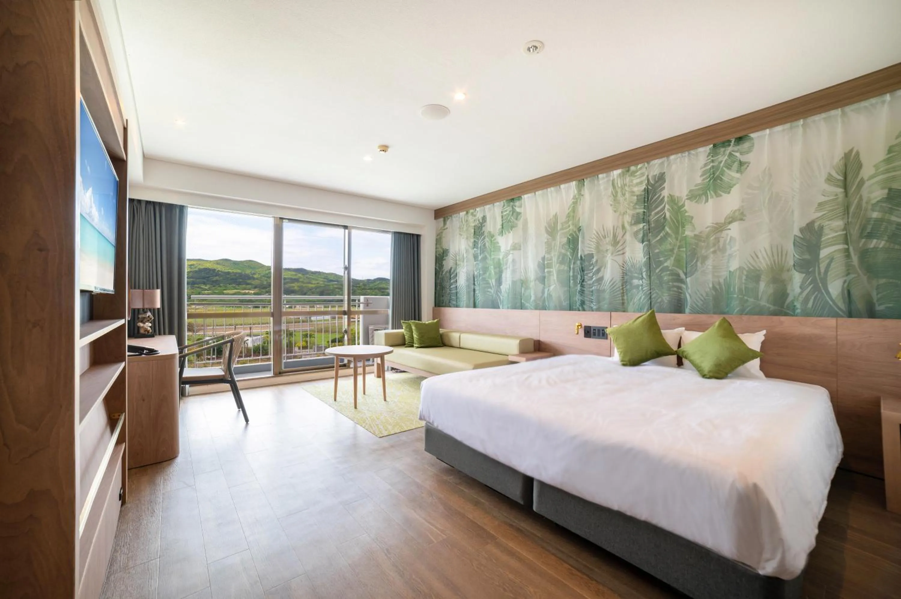 Photo of the whole room, Bed in Watermark Hotel Okinawa Kume Island