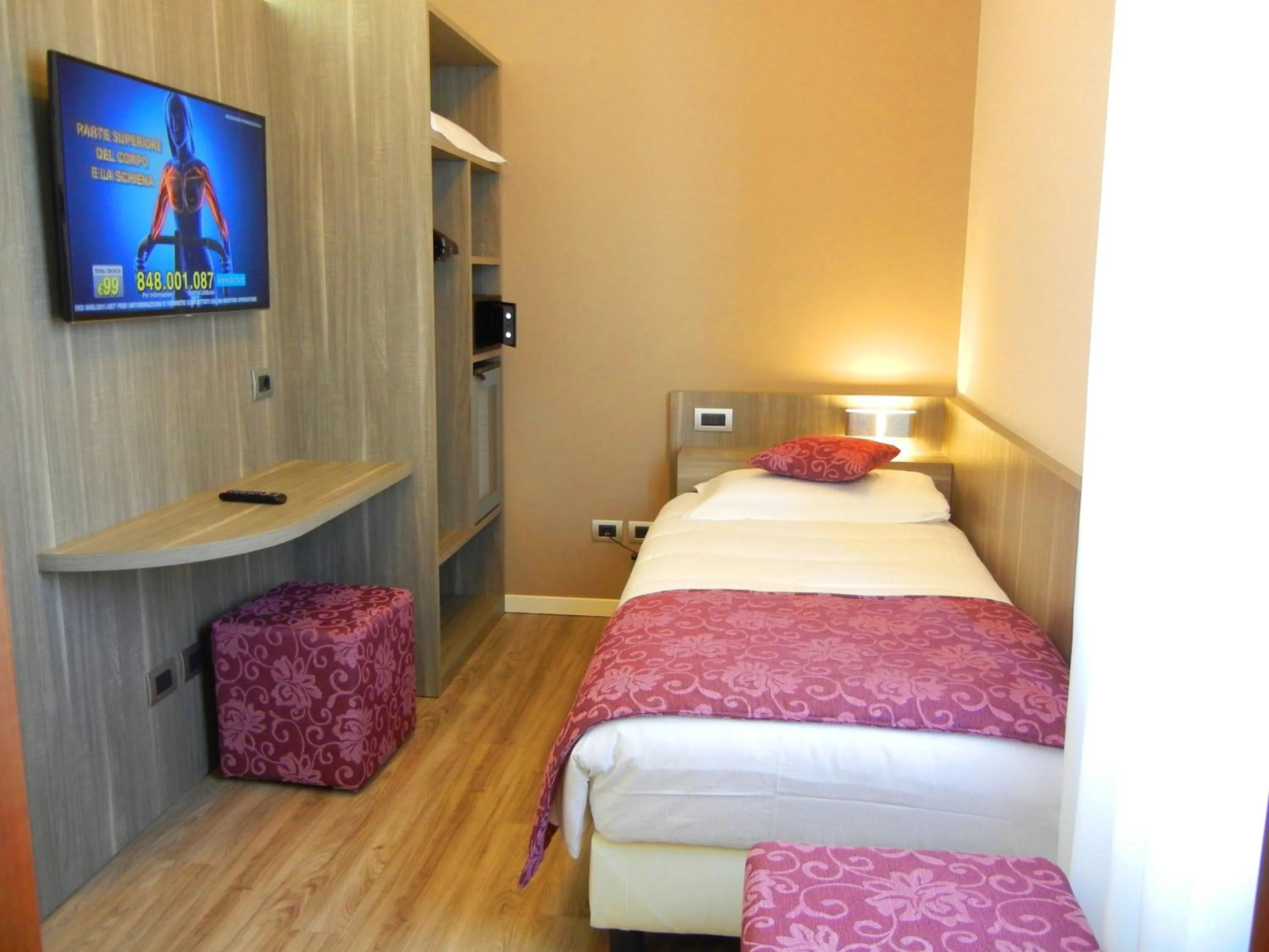 Bed in Delle Nazioni Milan Hotel