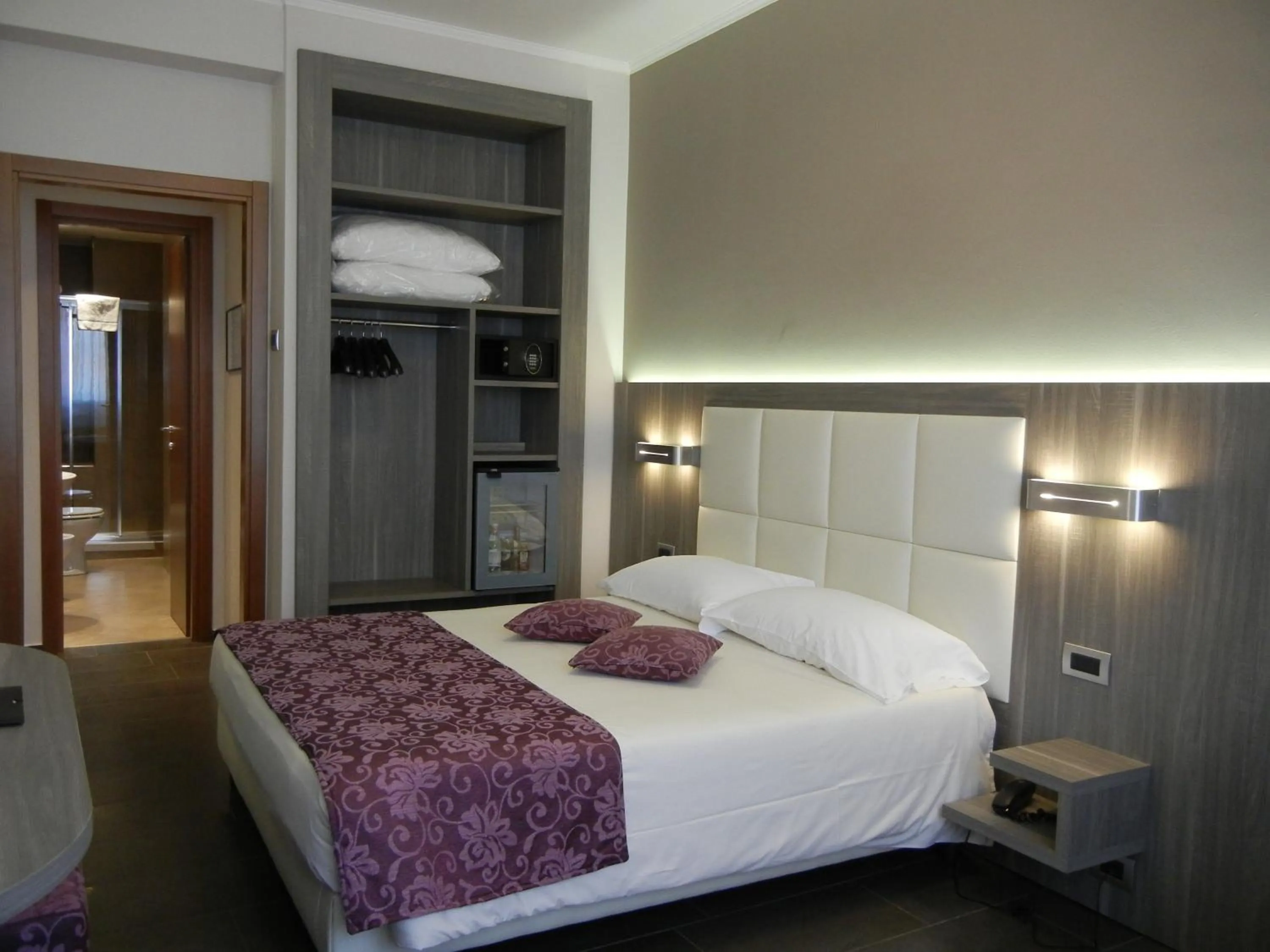 Bed in Delle Nazioni Milan Hotel