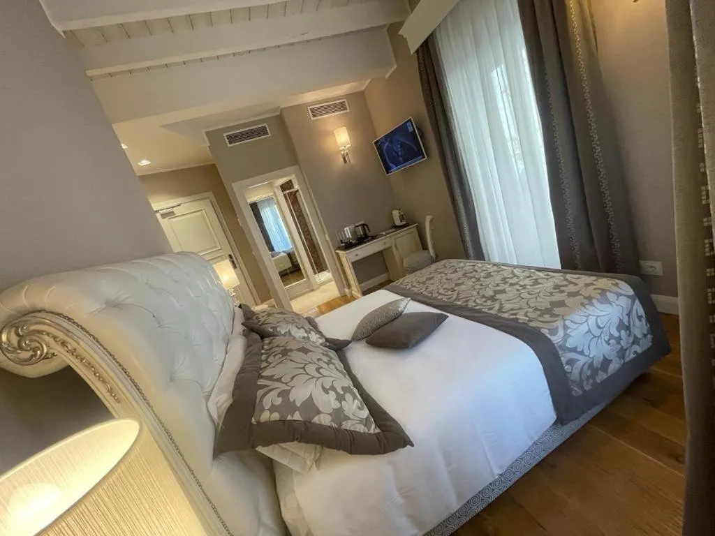 Bed in Delle Nazioni Milan Hotel