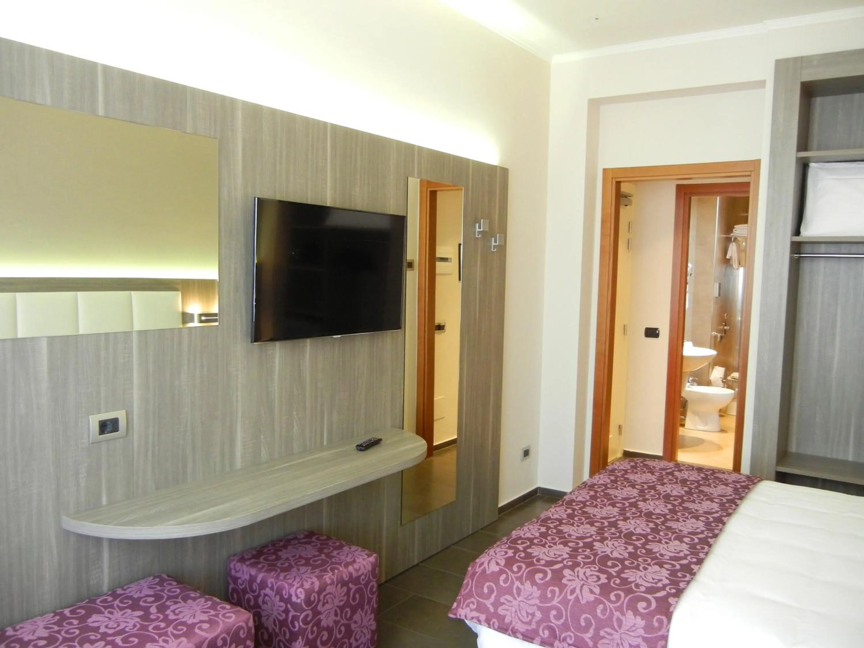 Bed in Delle Nazioni Milan Hotel