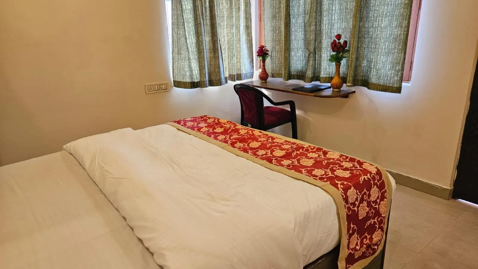 Bed in Bluebells Varanasi