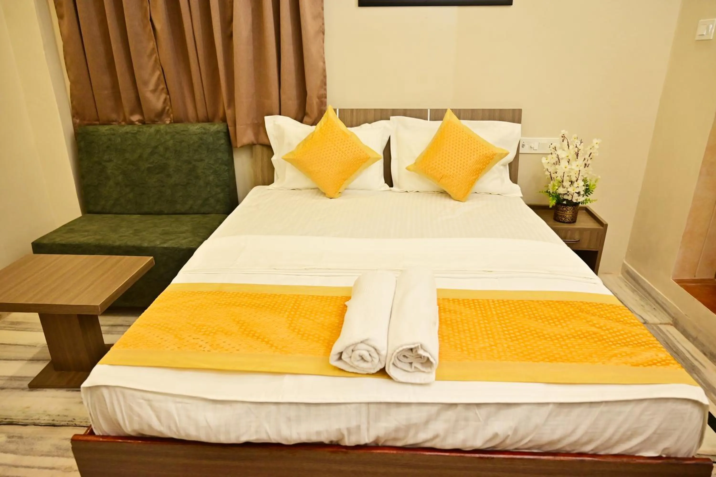 Bedroom, Bed in Bluebells Varanasi