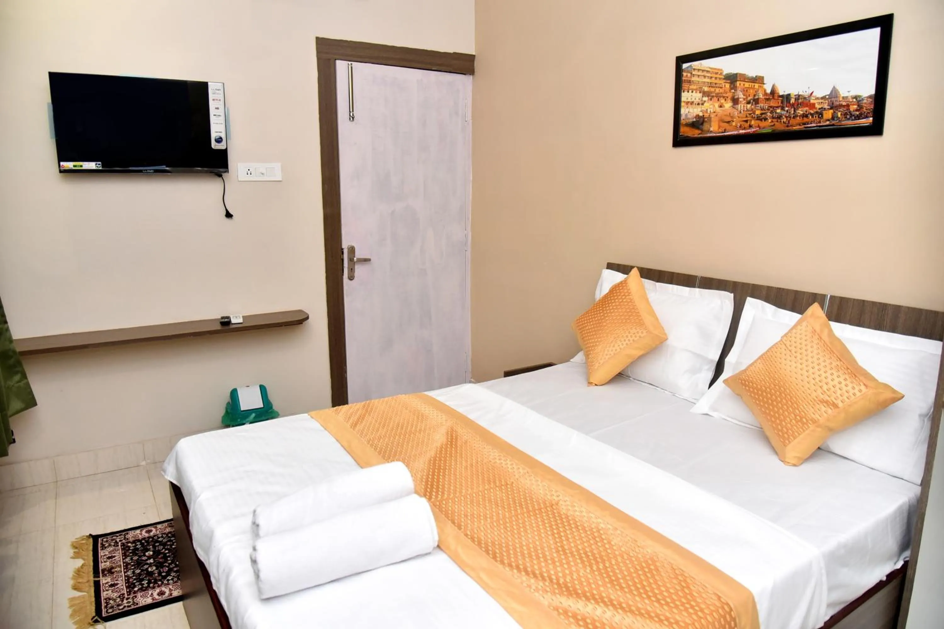 Bedroom, Bed in Bluebells Varanasi