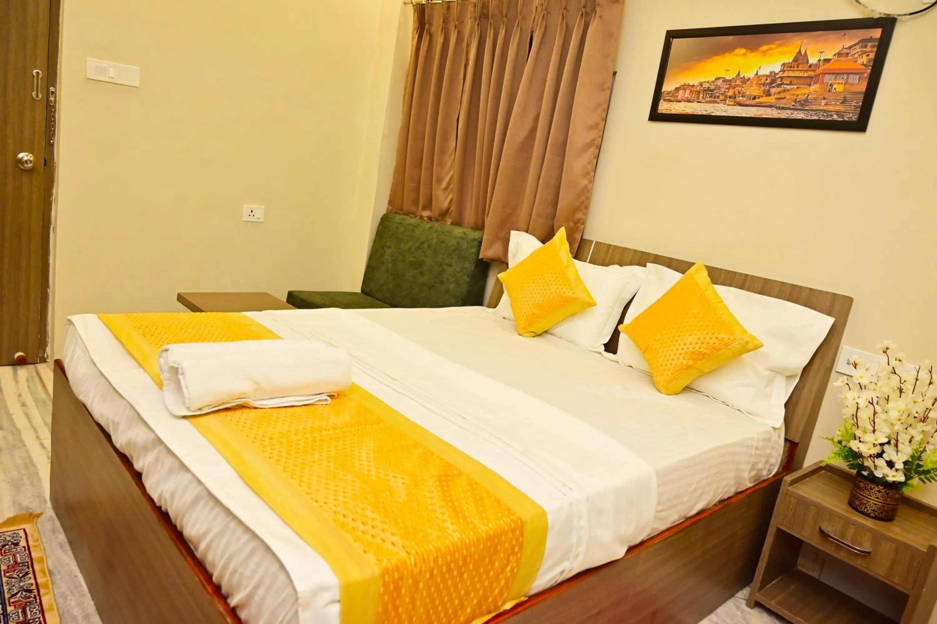 Bedroom, Bed in Bluebells Varanasi