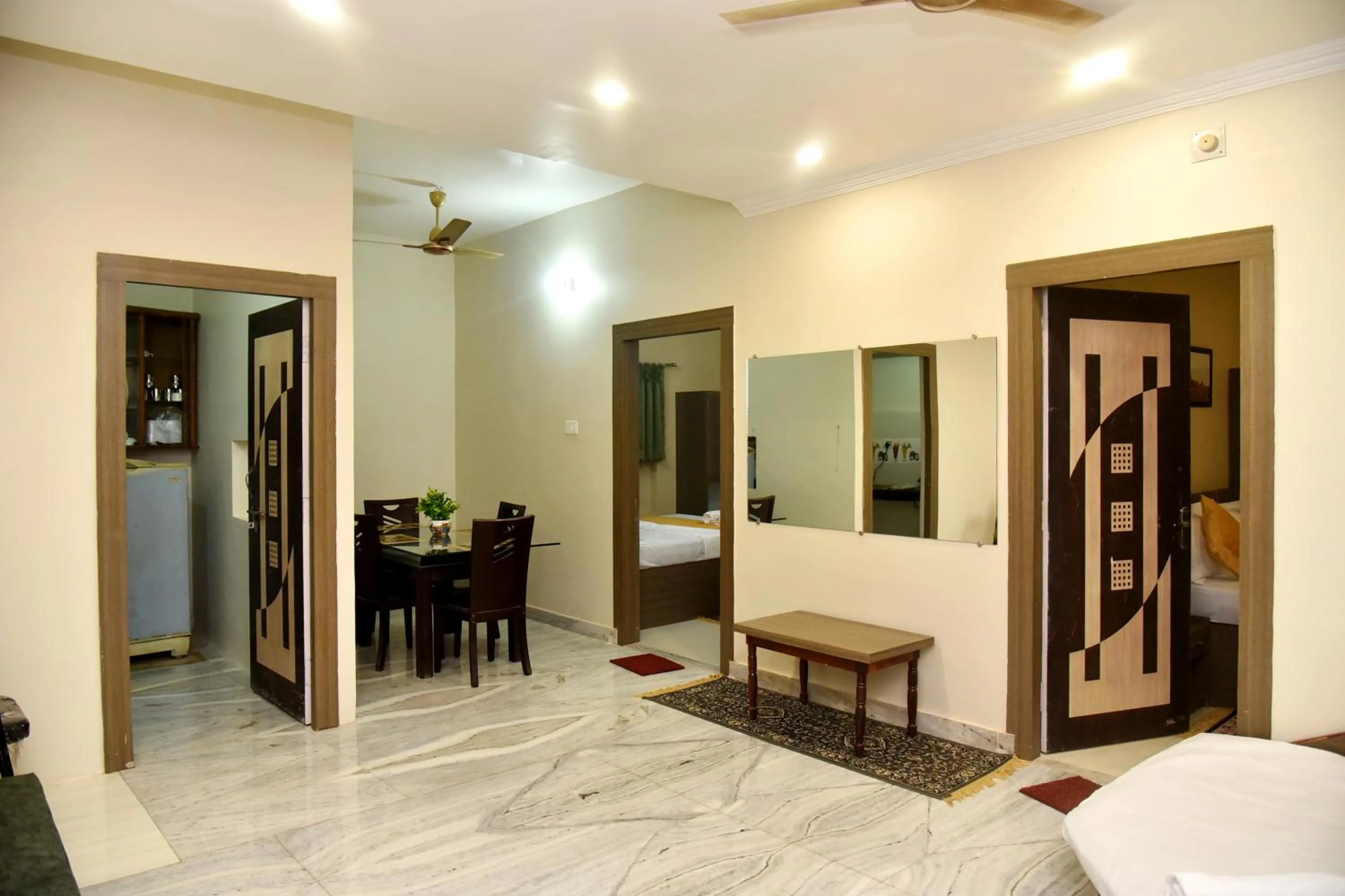 Dining area, Bed in Bluebells Varanasi