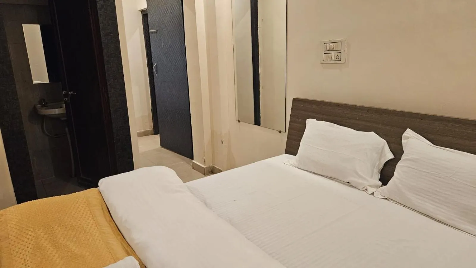 Bed in Bluebells Varanasi