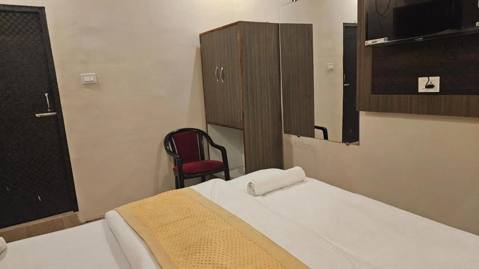 Bed in Bluebells Varanasi