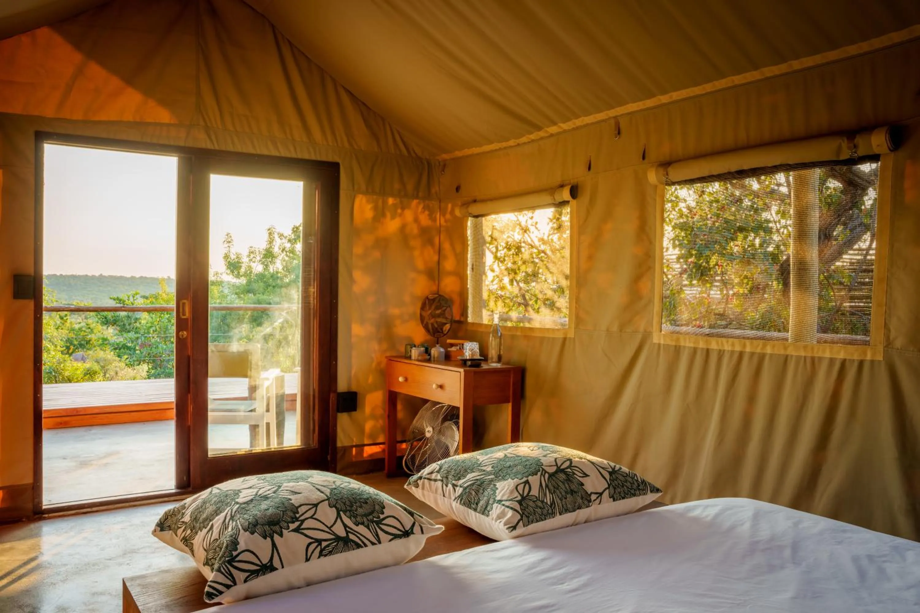 Patio, Bed in Elephants Crossing
