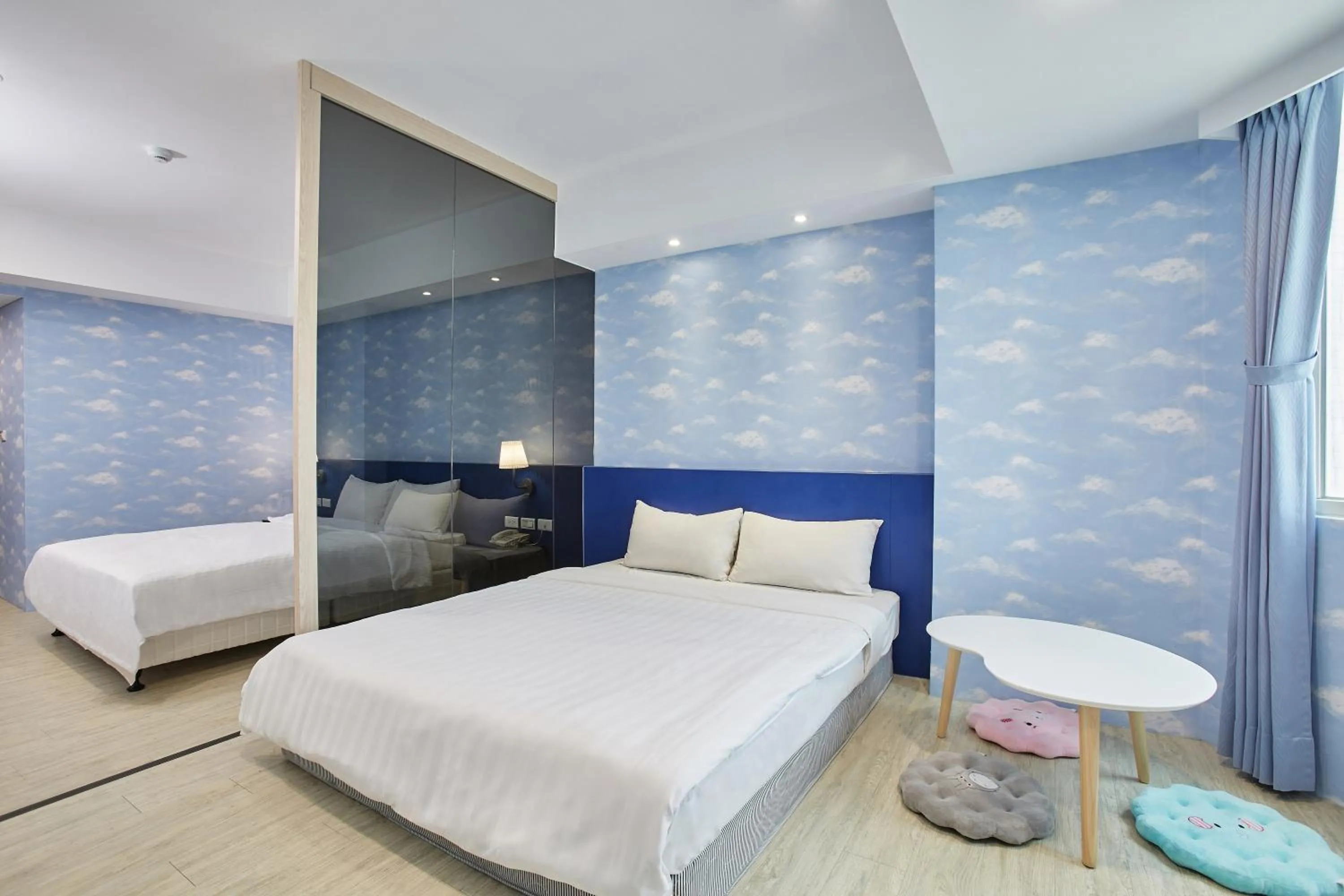 Photo of the whole room, Bed in Kenting City Gate Hotel