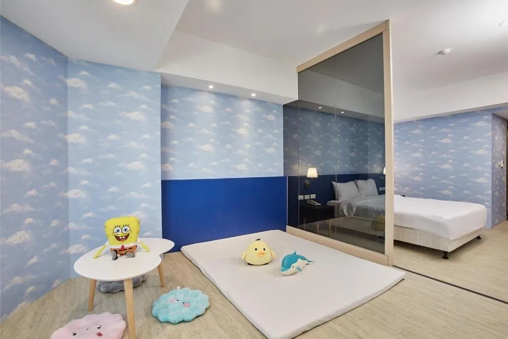 Bed in Kenting City Gate Hotel